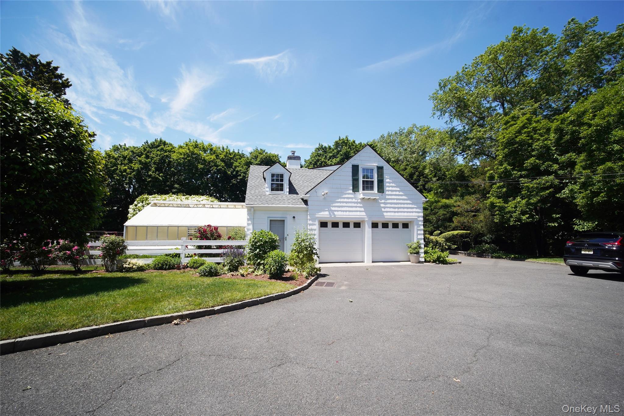 416 Ridgeway – For Rent