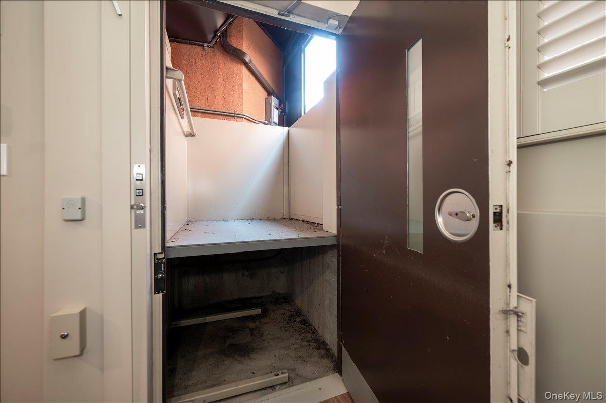 47 E Penn Street, Unit Lower photo 7