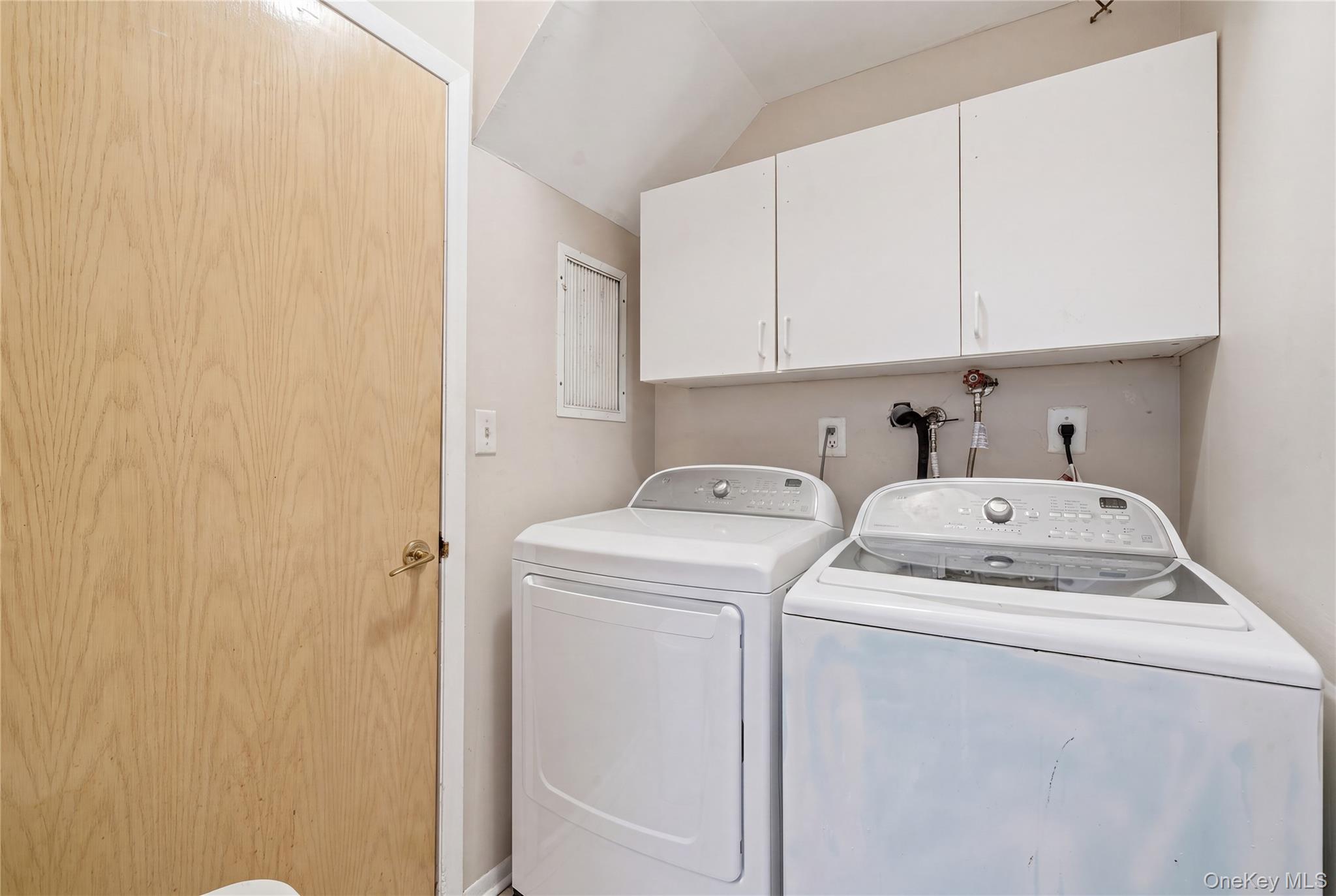 1233 Beech Street, Unit 54 photo 32