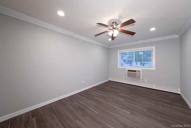 327 Brook Avenue, Unit 327-1A photo 5