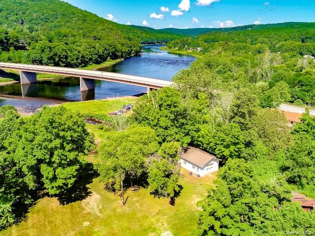 4 Tow Path Road – For Sale photo 2