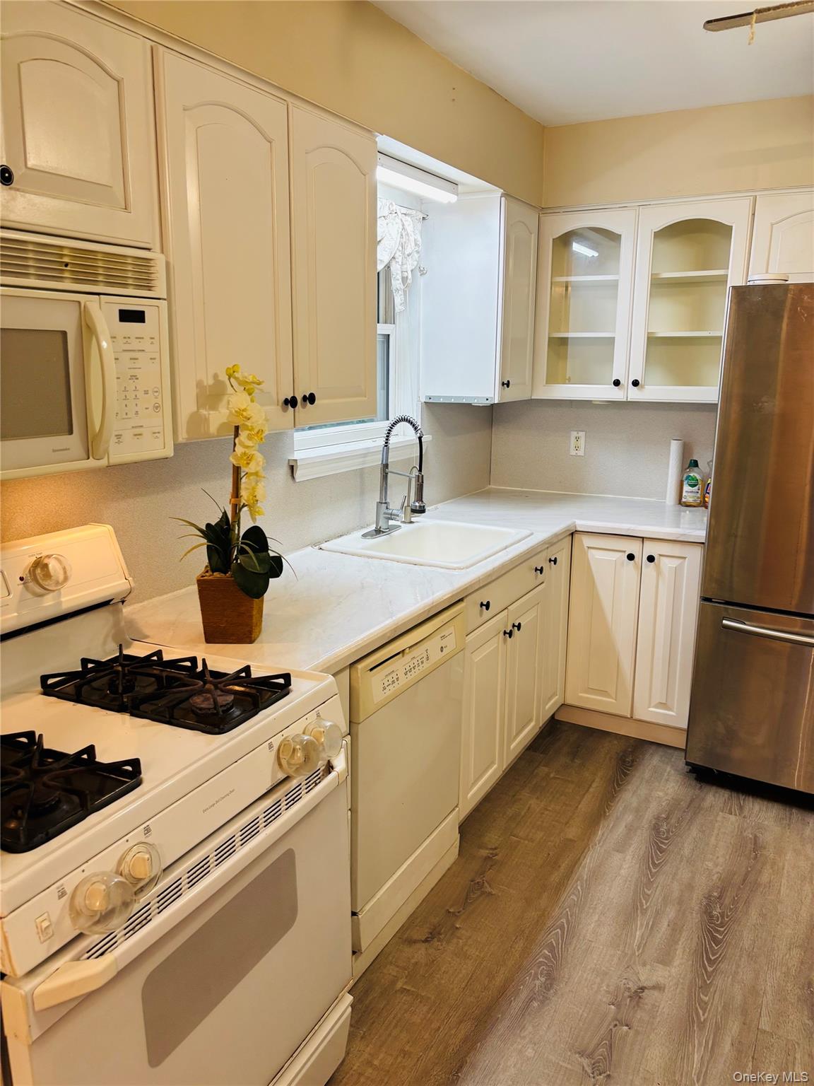 3 Altamont Avenue – For Sale photo 2