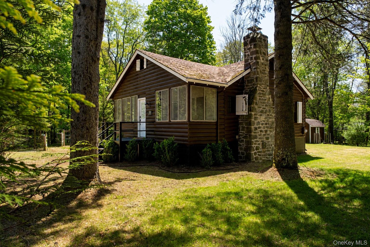 18 W Mitchell Street – For Sale