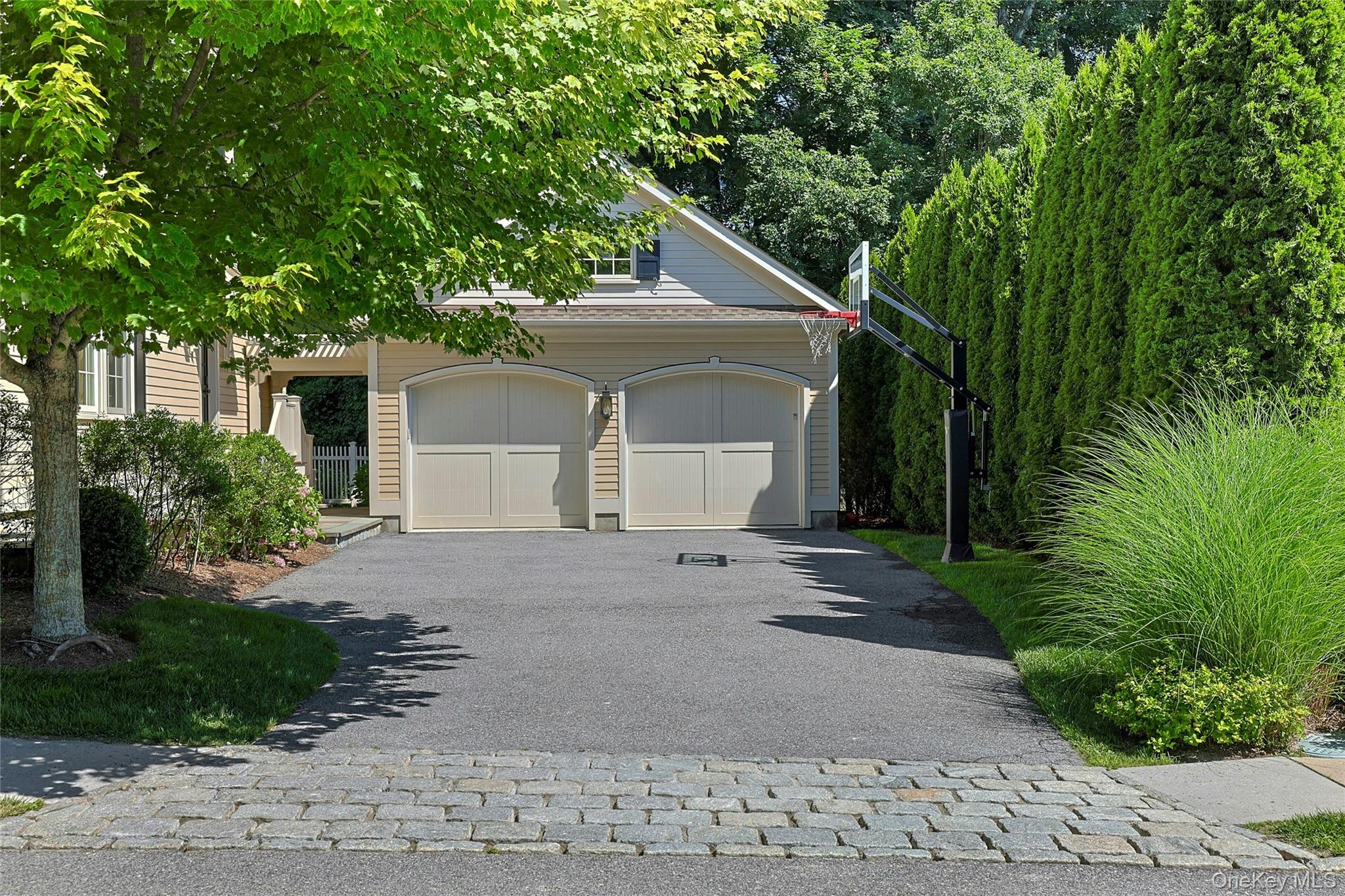 10 Cider Mill Circle – For Sale photo 3
