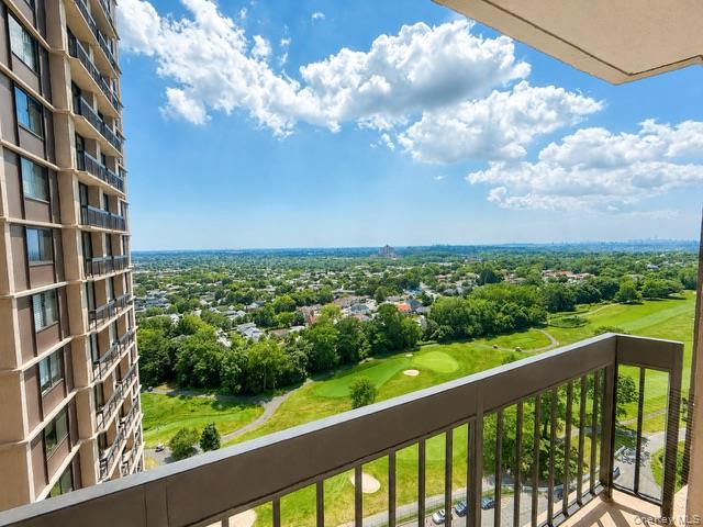 27010 Grand Central  Pky, Unit 22R photo 16