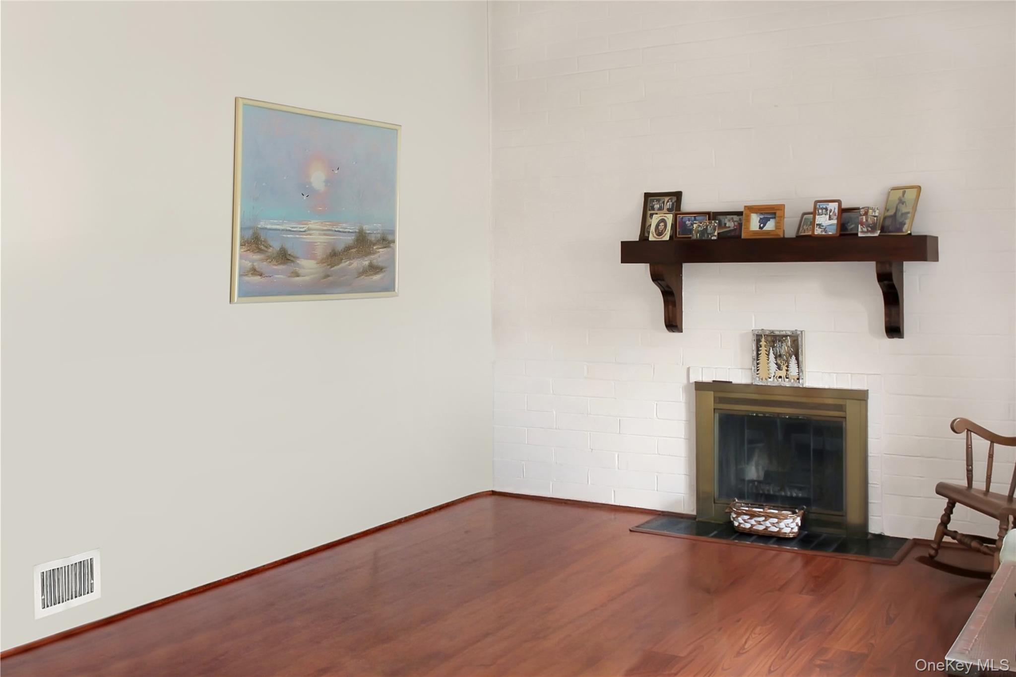 6 Lancaster Place – For Sale photo 3