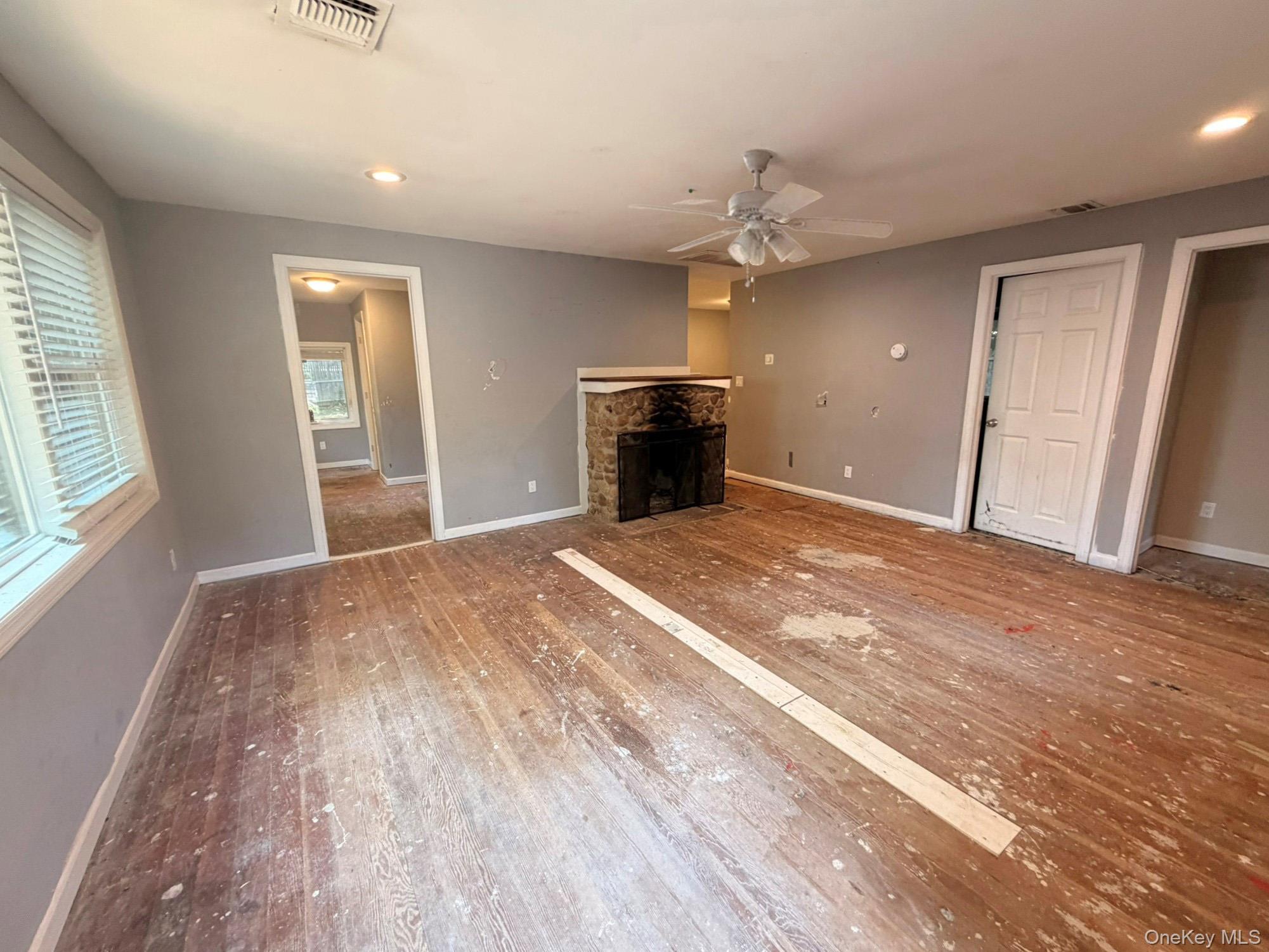 93 Lynbrook Drive – For Sale photo 3