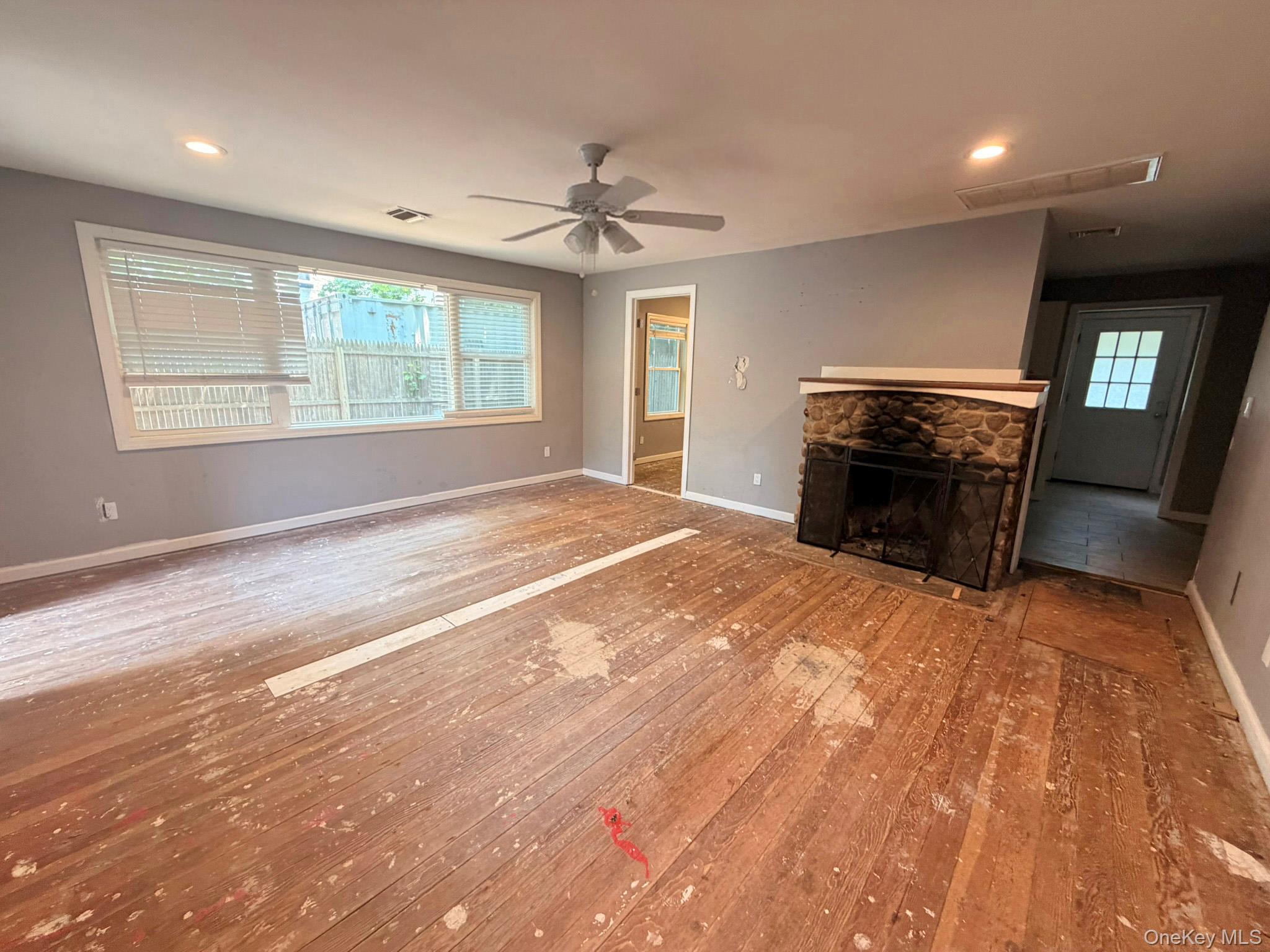 93 Lynbrook Drive – For Sale photo 4