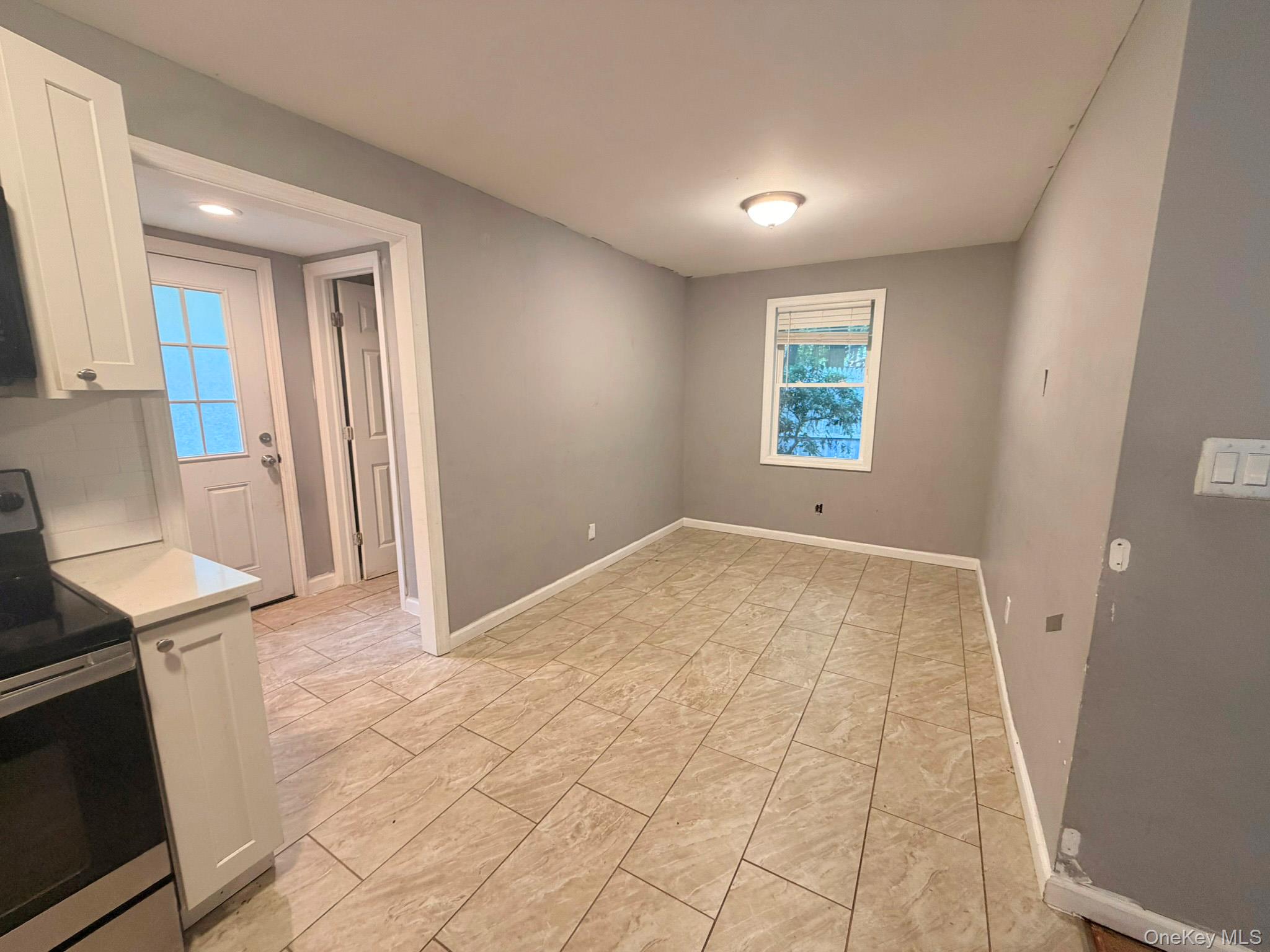 93 Lynbrook Drive – For Sale photo 8