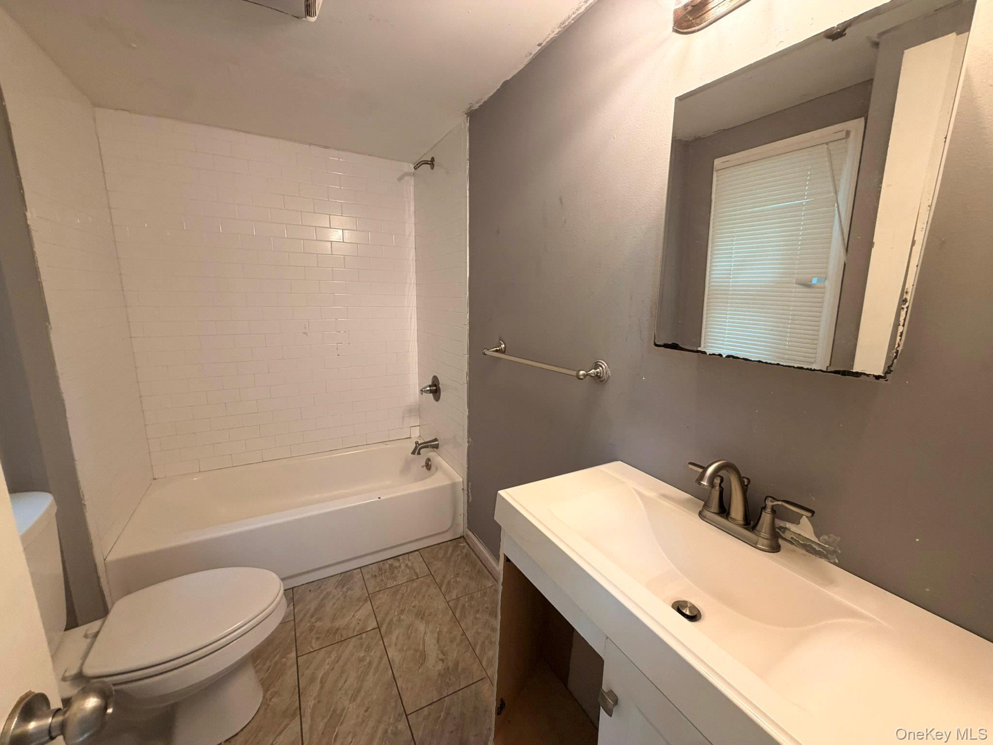 93 Lynbrook Drive – For Sale photo 9