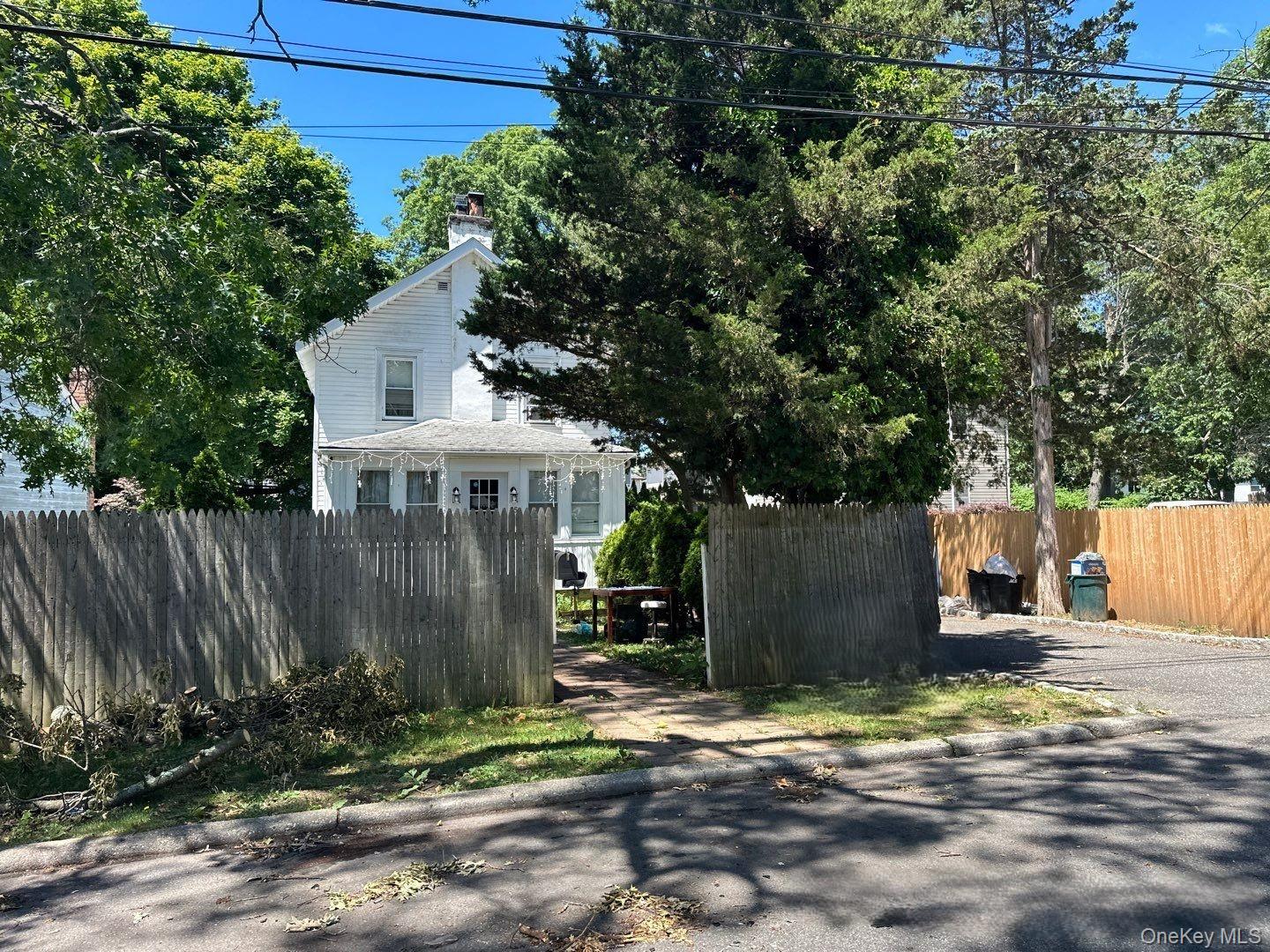 55 9th Avenue – For Sale
