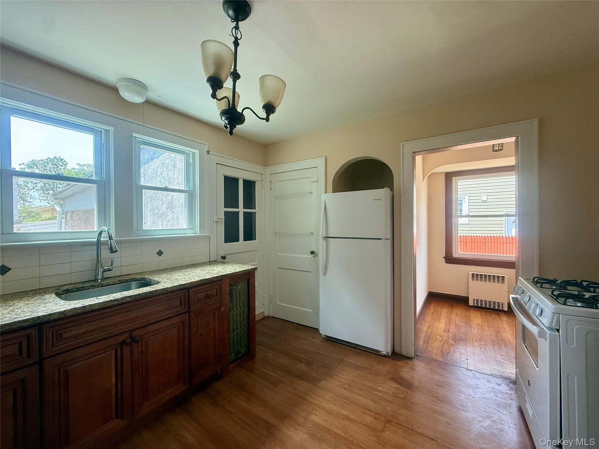 109 L Street – For Rent photo 2