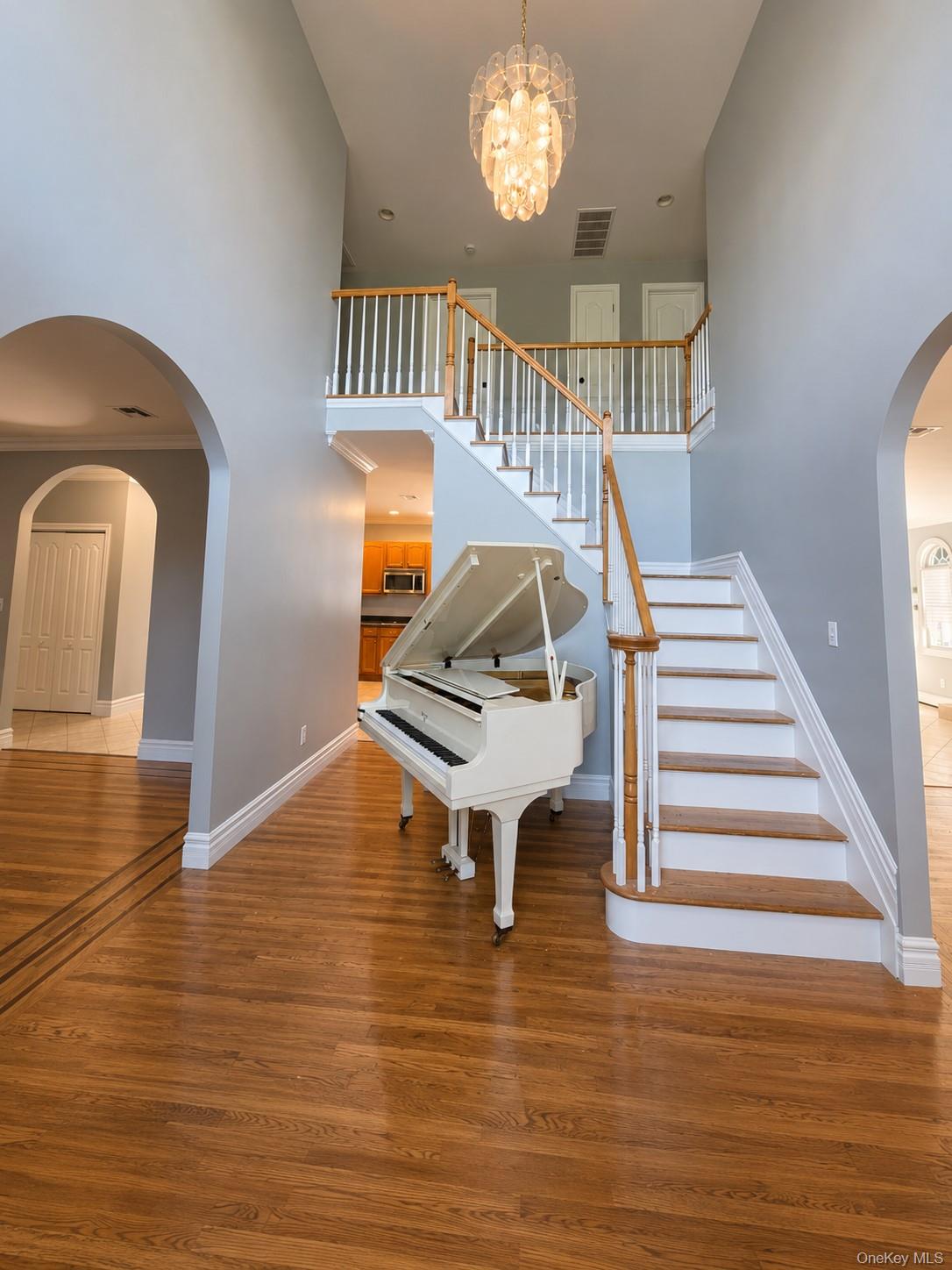8 Brian Court – For Sale photo 4