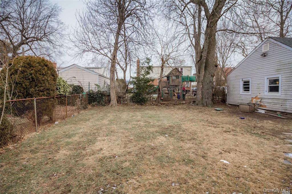 158 Rhodes Avenue – For Rent photo 5