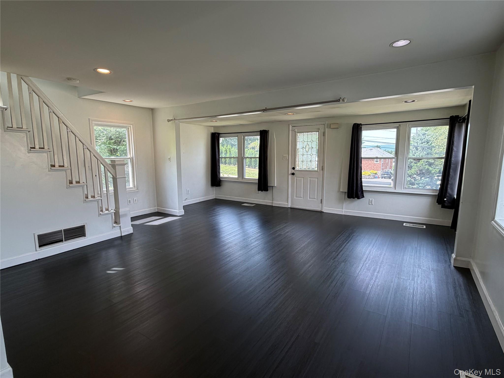 29 Ramapo Road – For Sale photo 5