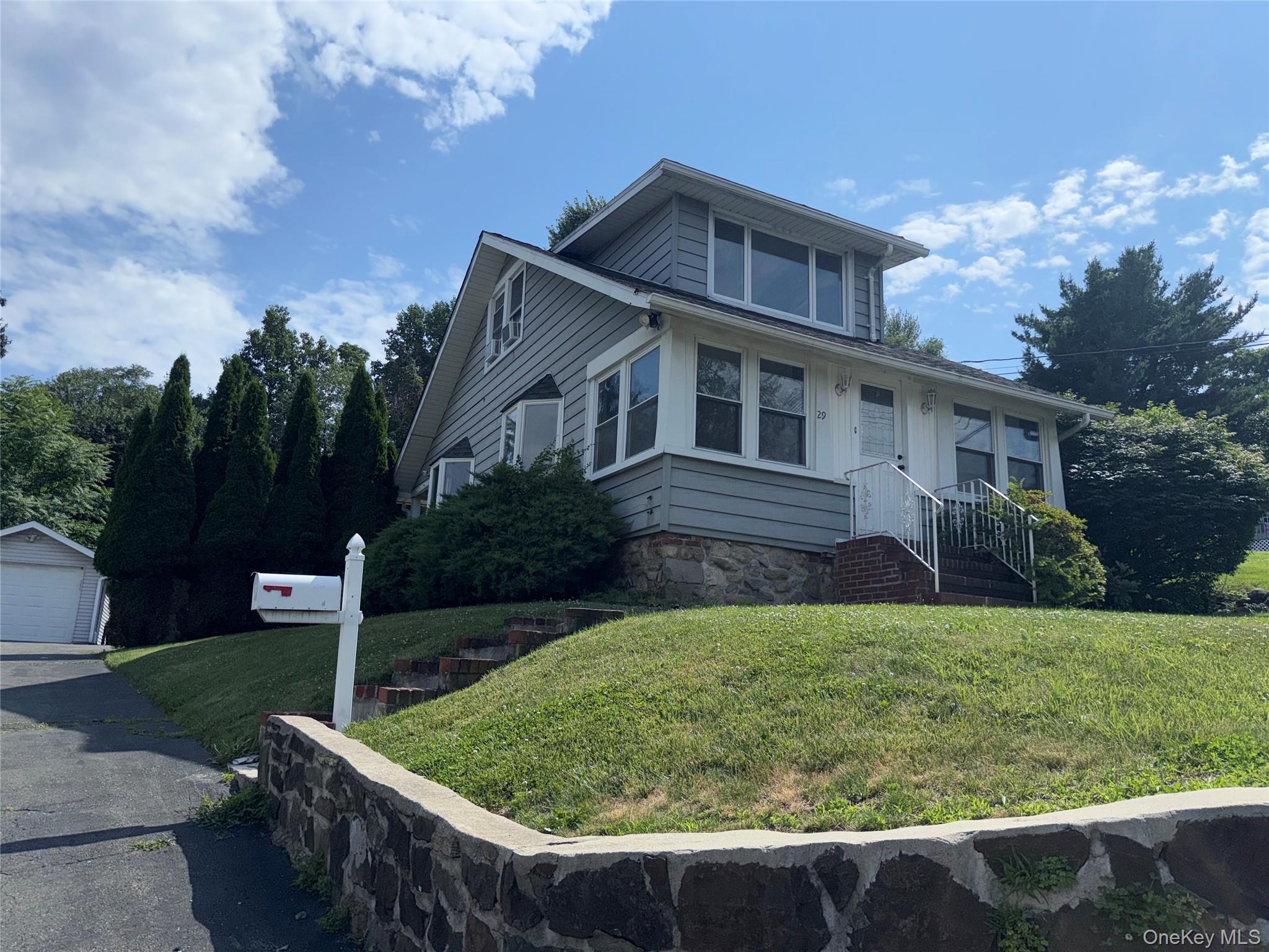 29 Ramapo Road – For Sale photo 3