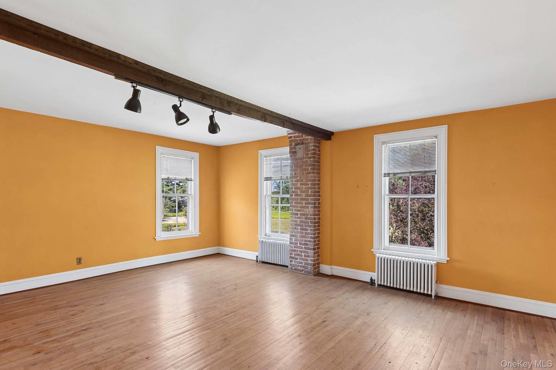605 Halyoake Avenue – For Sale photo 18