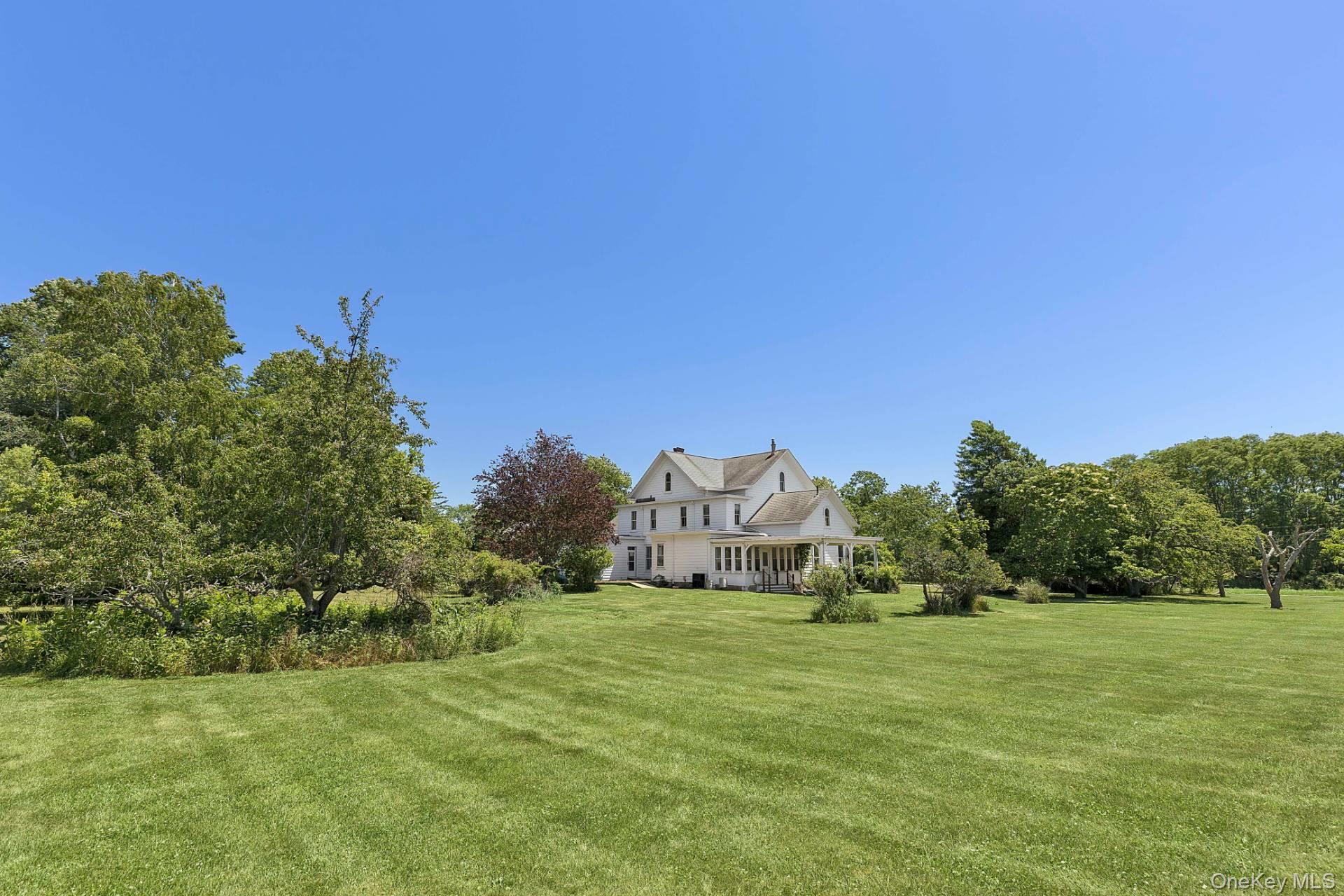 605 Halyoake Avenue – For Sale photo 23