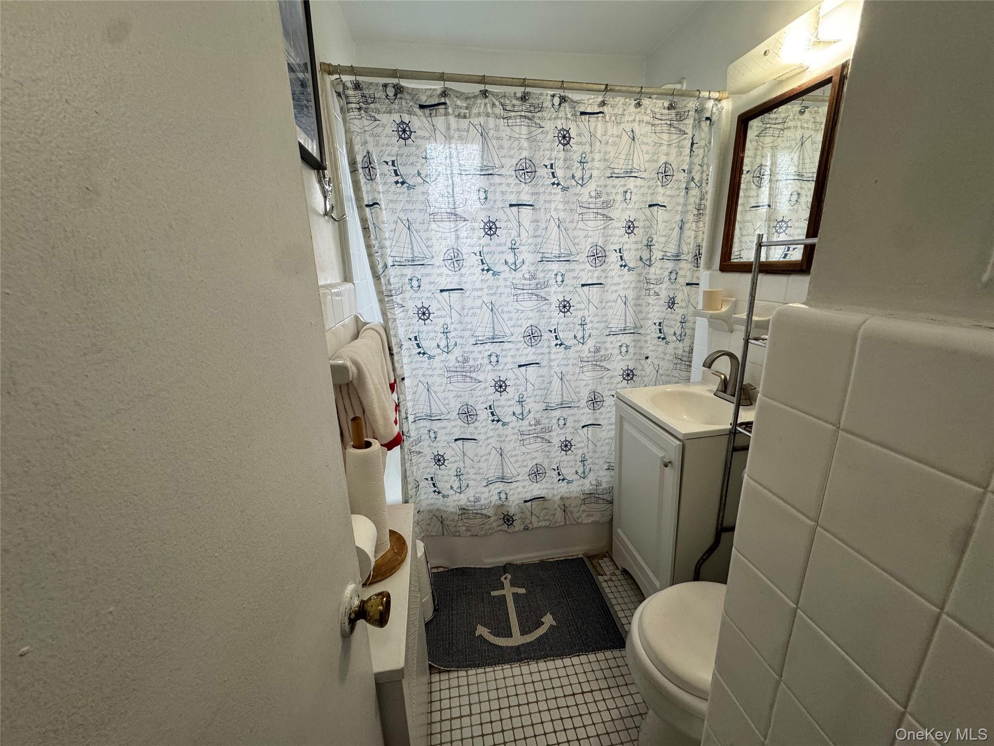 260-38 73 Avenue, Unit B1 photo 9