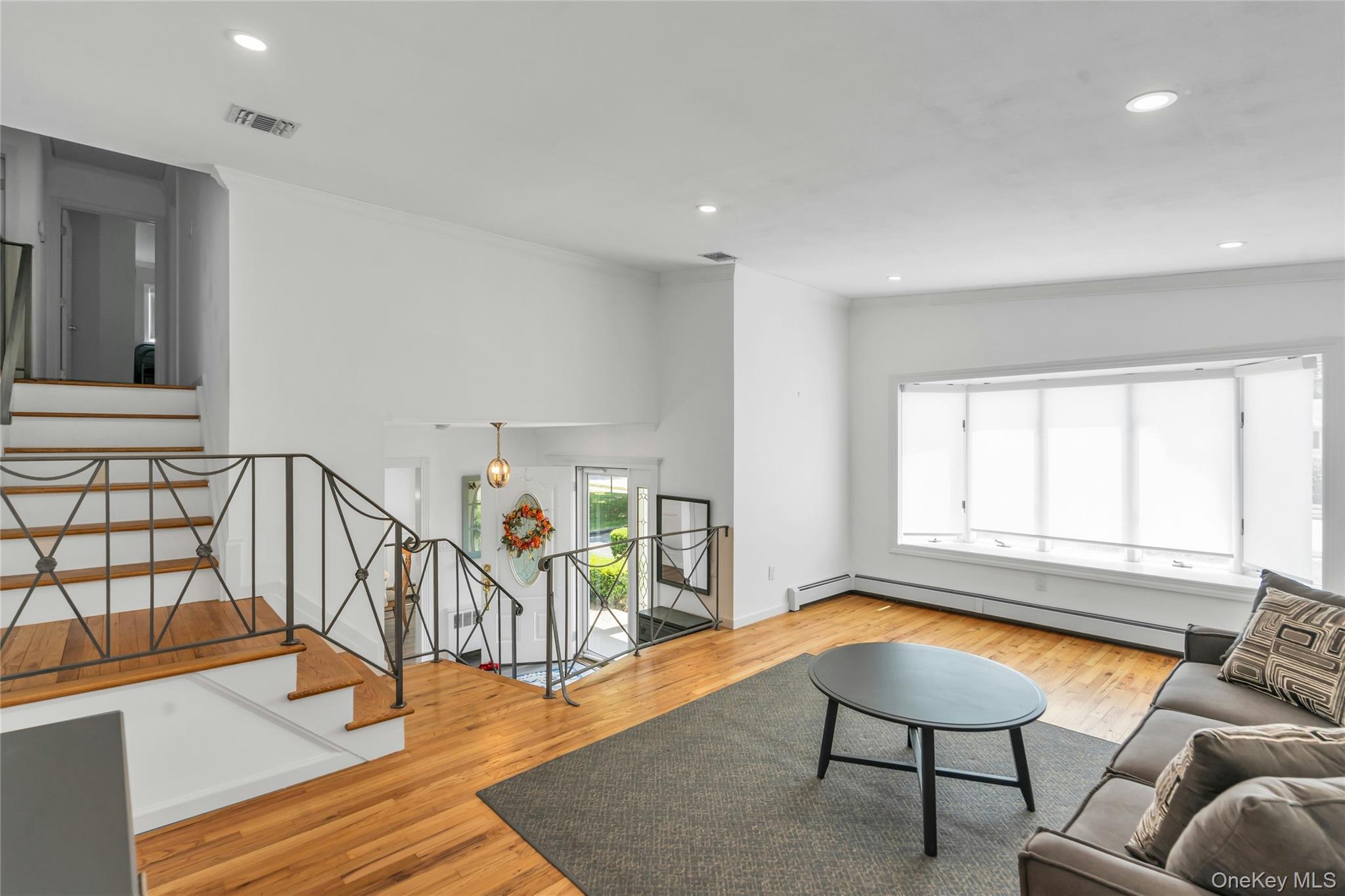 23 Carpenter Lane – For Sale photo 4