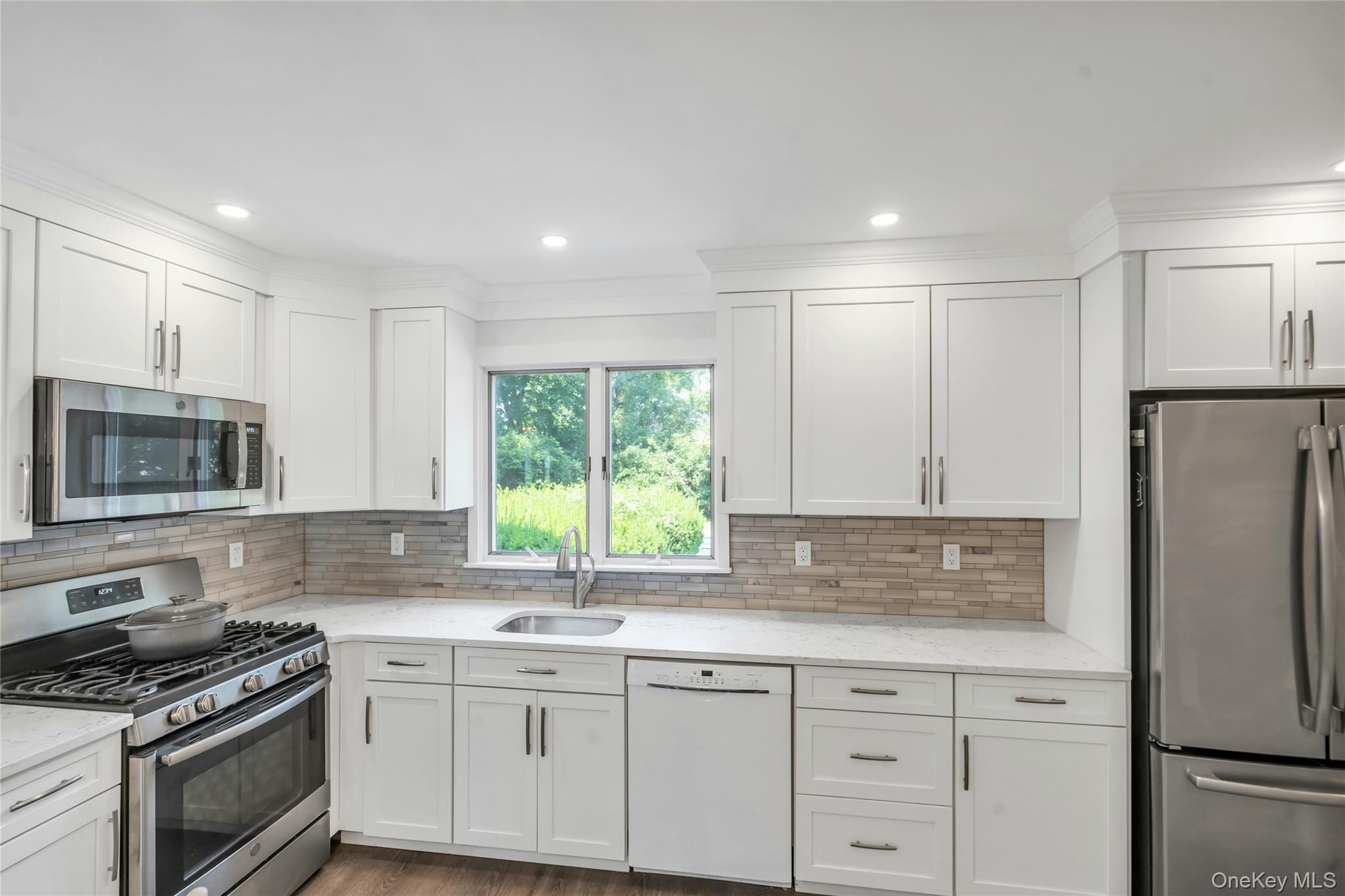 23 Carpenter Lane – For Sale photo 11