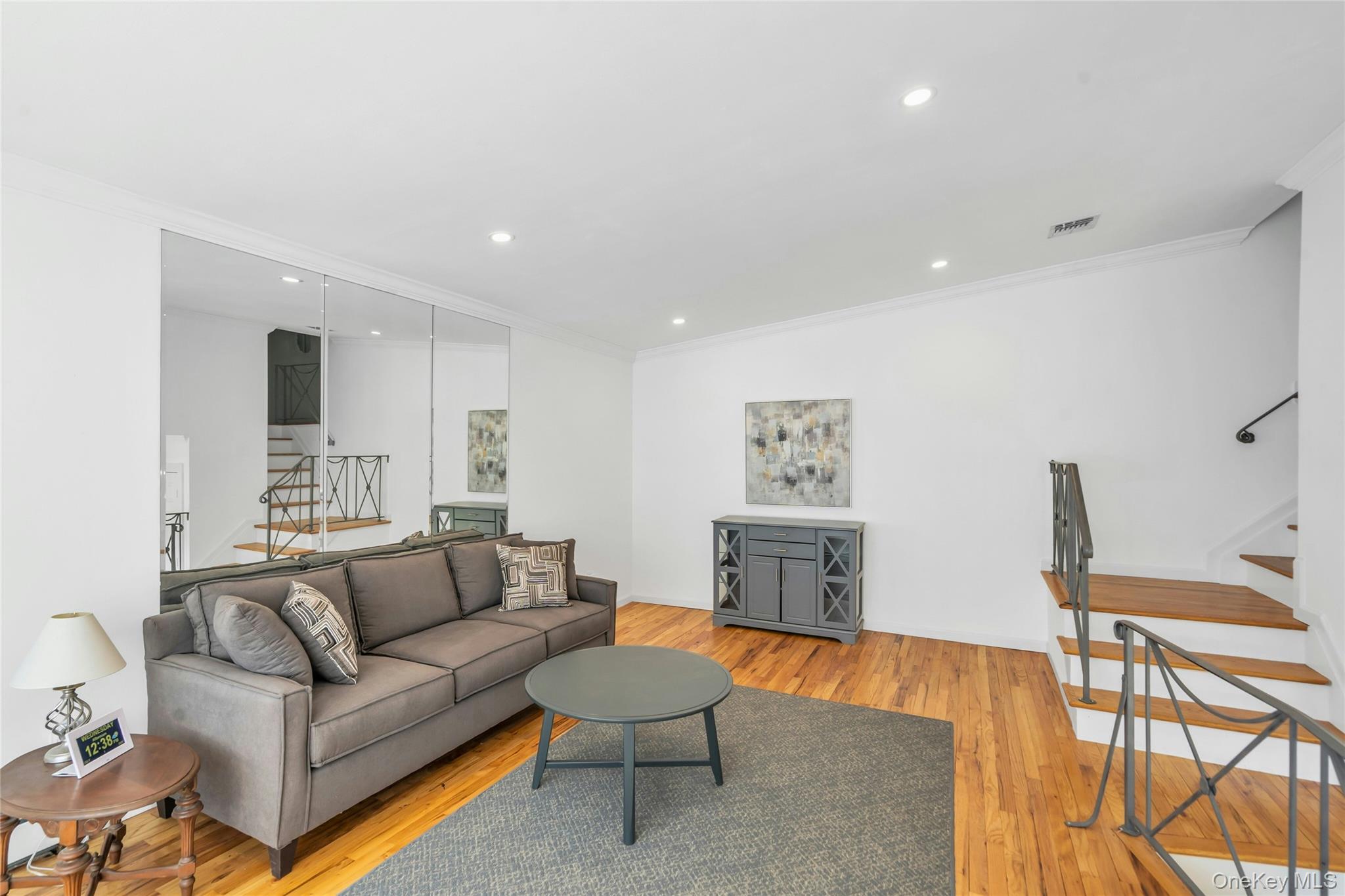 23 Carpenter Lane – For Sale photo 3