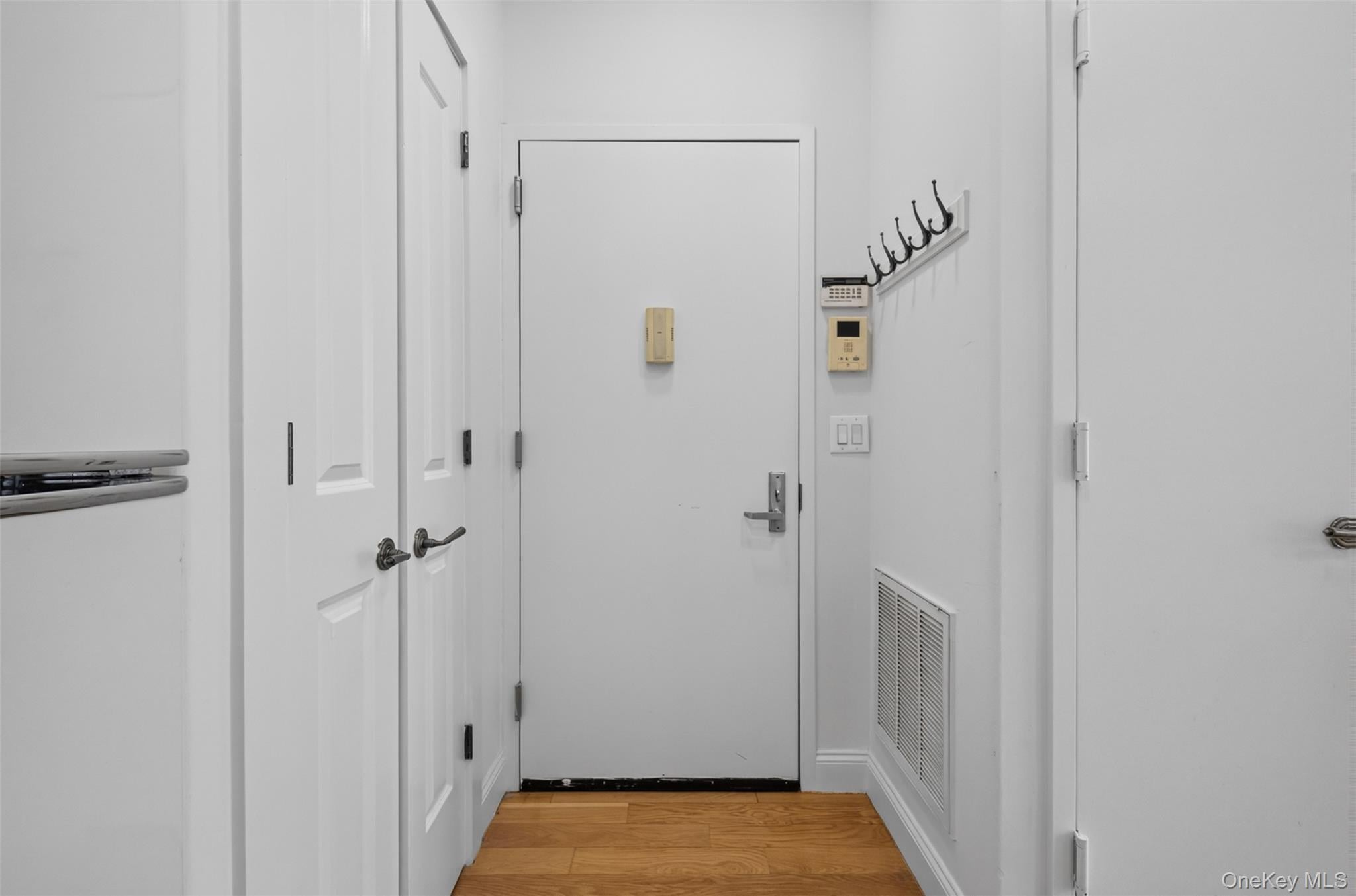 100 Engert Avenue, Unit 5C photo 8