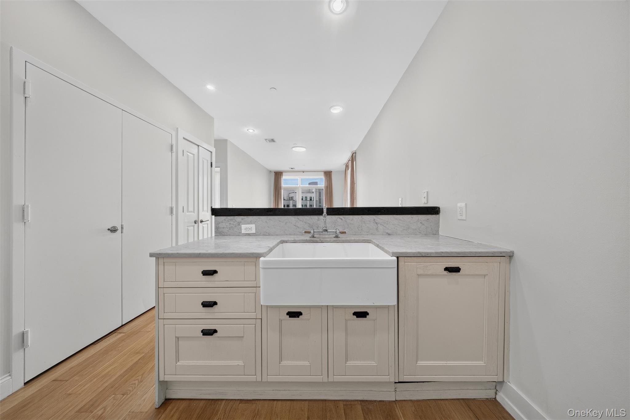100 Engert Avenue, Unit 5C photo 12