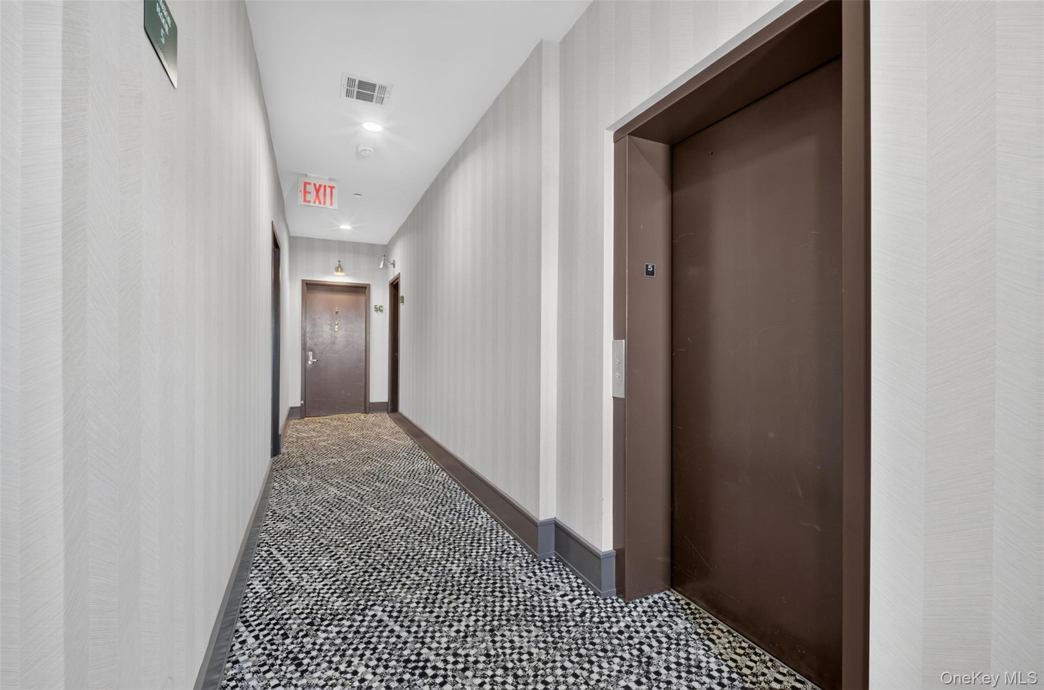 100 Engert Avenue, Unit 5C photo 6