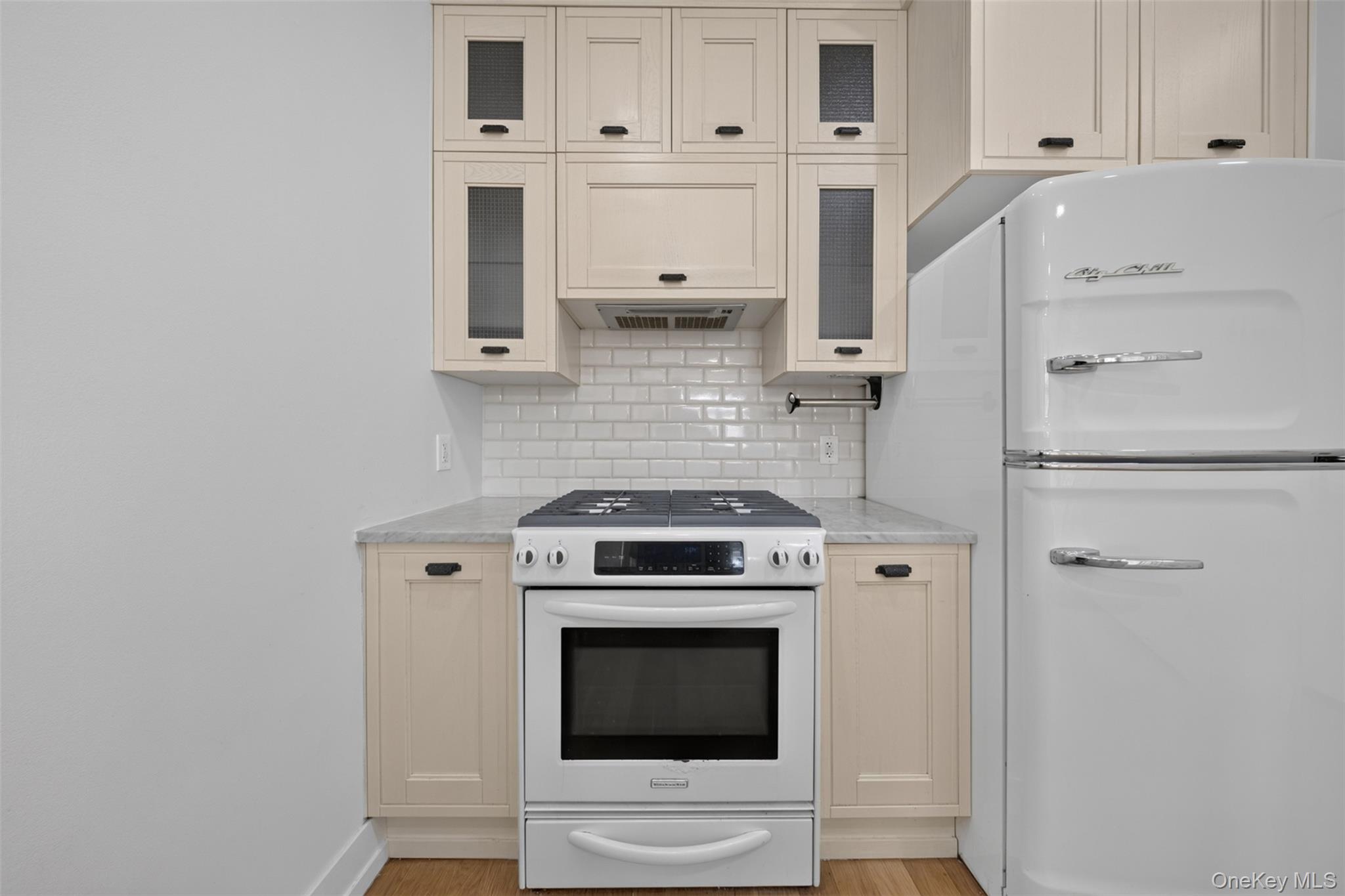 100 Engert Avenue, Unit 5C photo 13