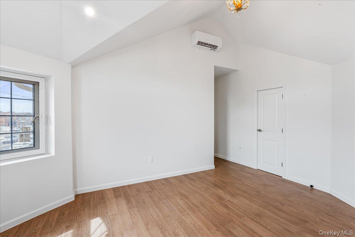 15033 Hawtree St – For Sale photo 29