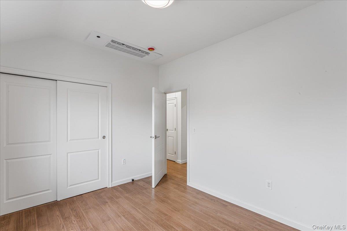 15033 Hawtree St – For Sale photo 27