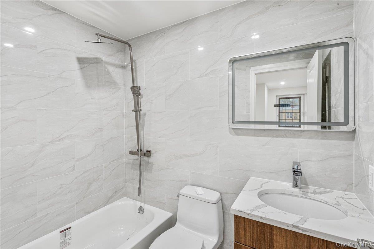 15033 Hawtree St – For Sale photo 17