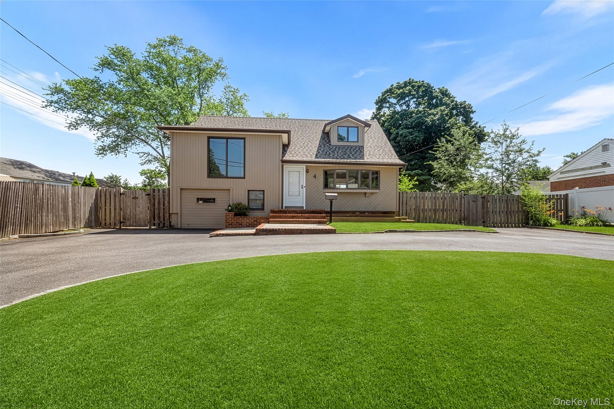 4 Sibley Place – For Sale