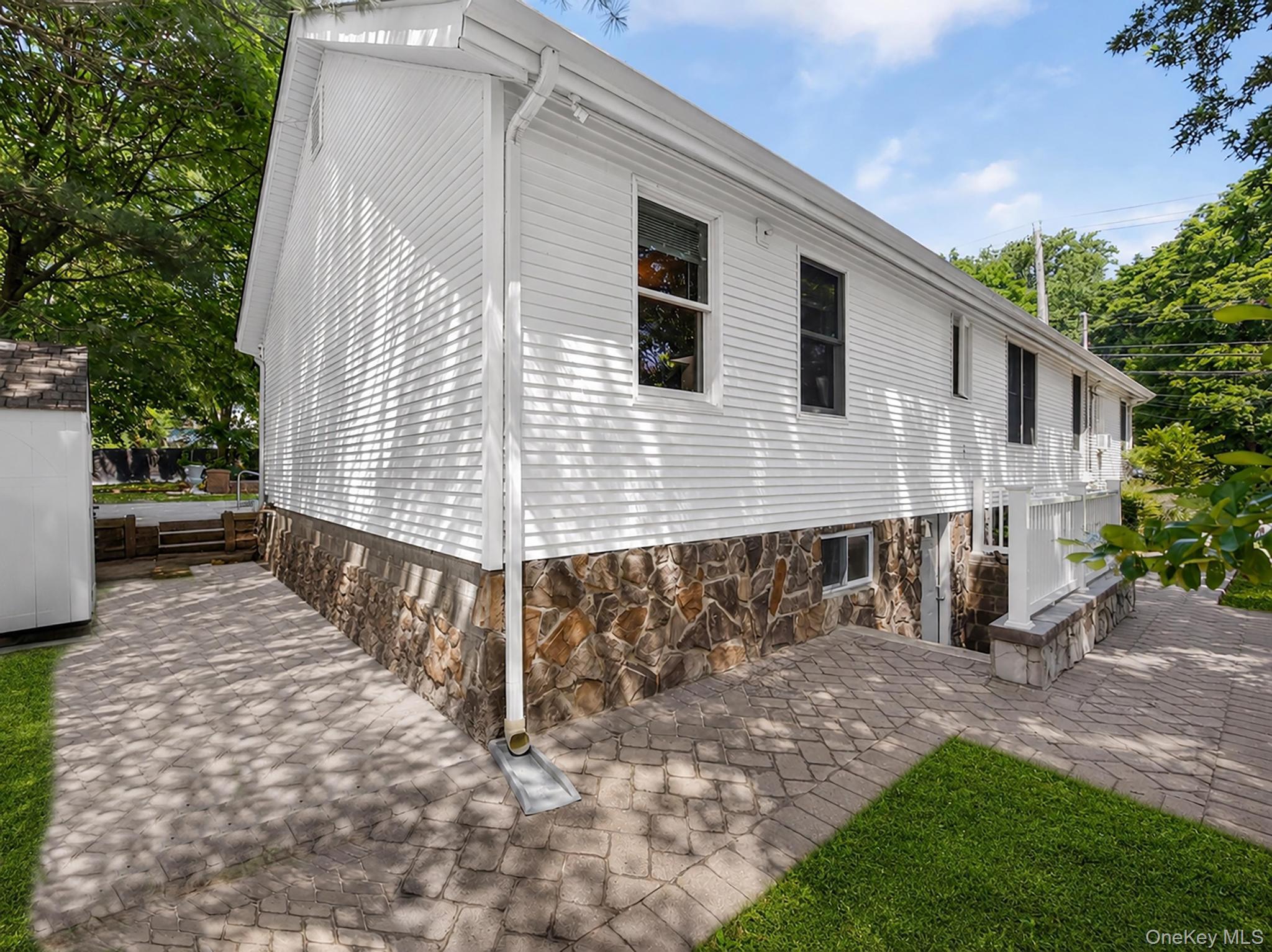 42 Highview Avenue – For Sale photo 38