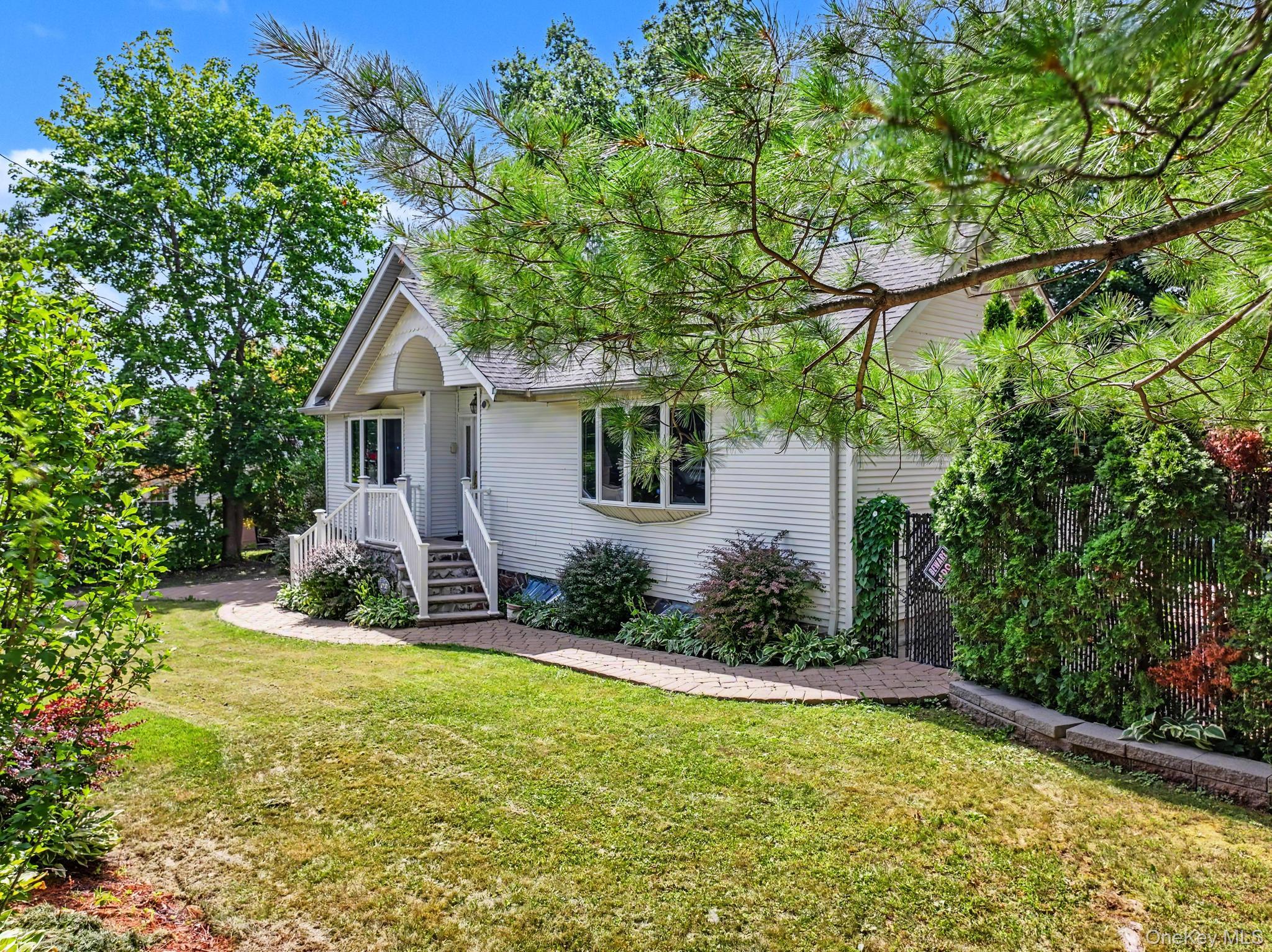 42 Highview Avenue – For Sale photo 6