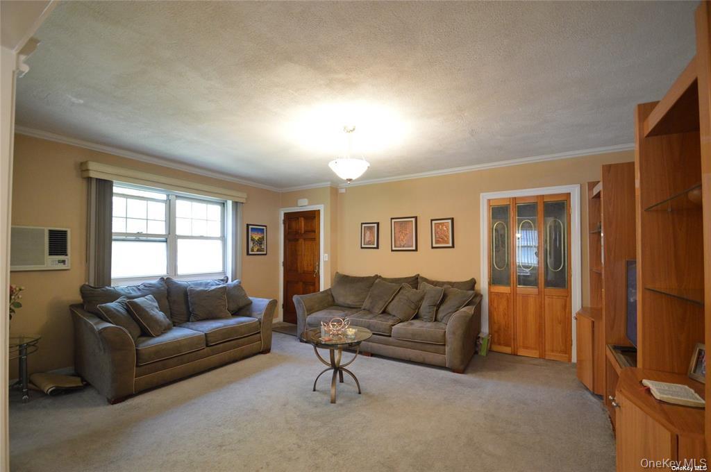 251-34 61st Avenue, Unit 1 photo 2