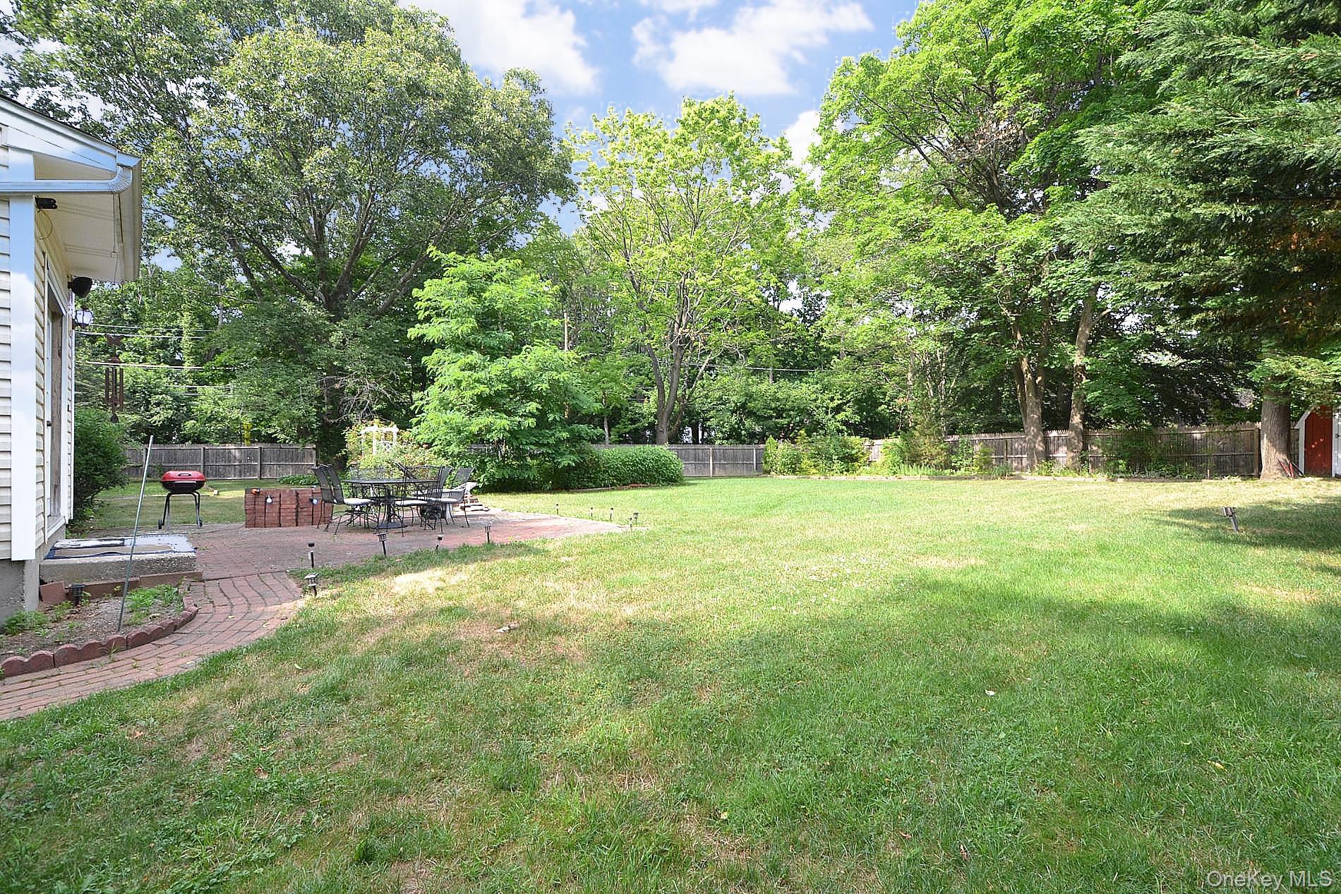 5 Radio Avenue – For Sale photo 21