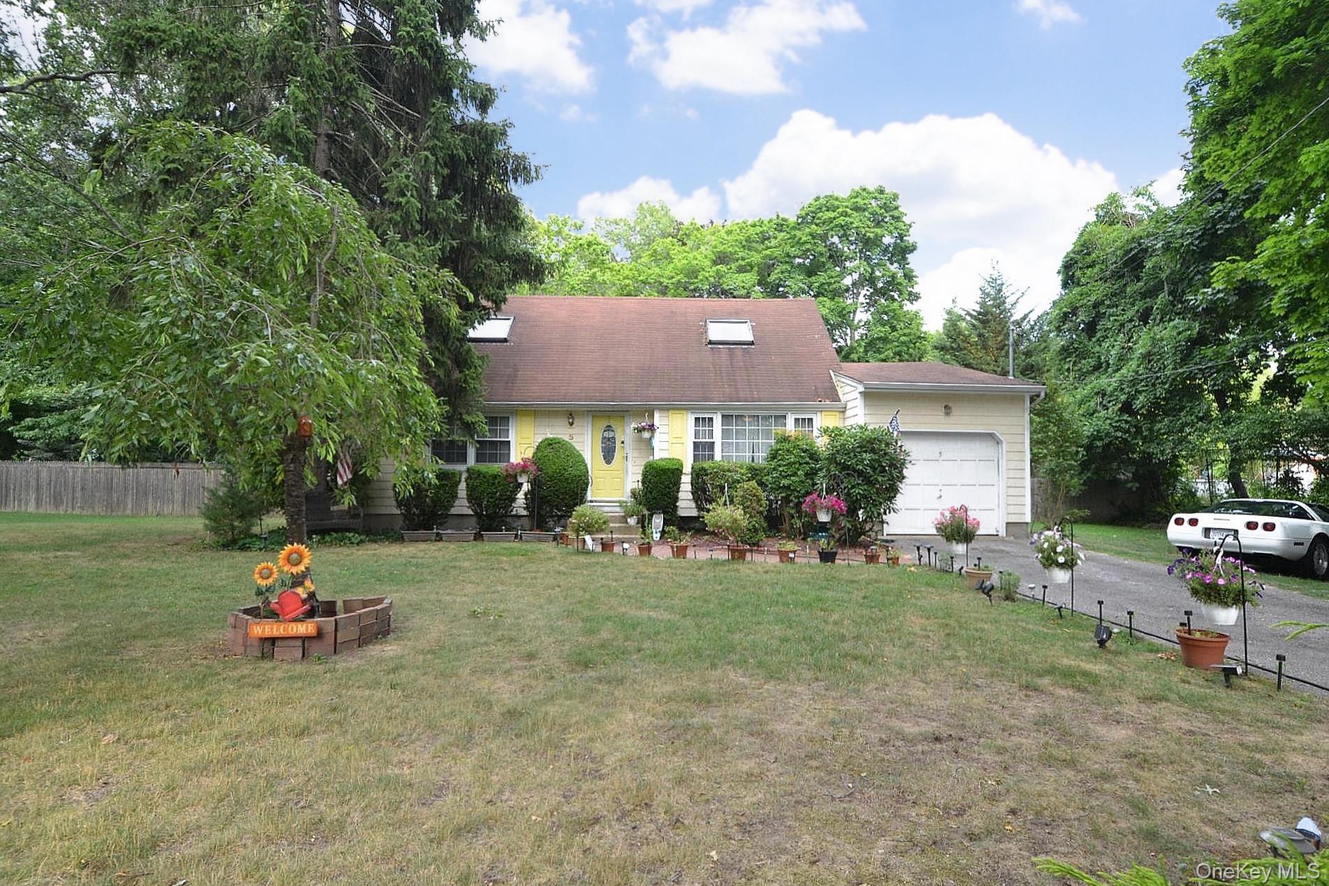 5 Radio Avenue – For Sale photo 3