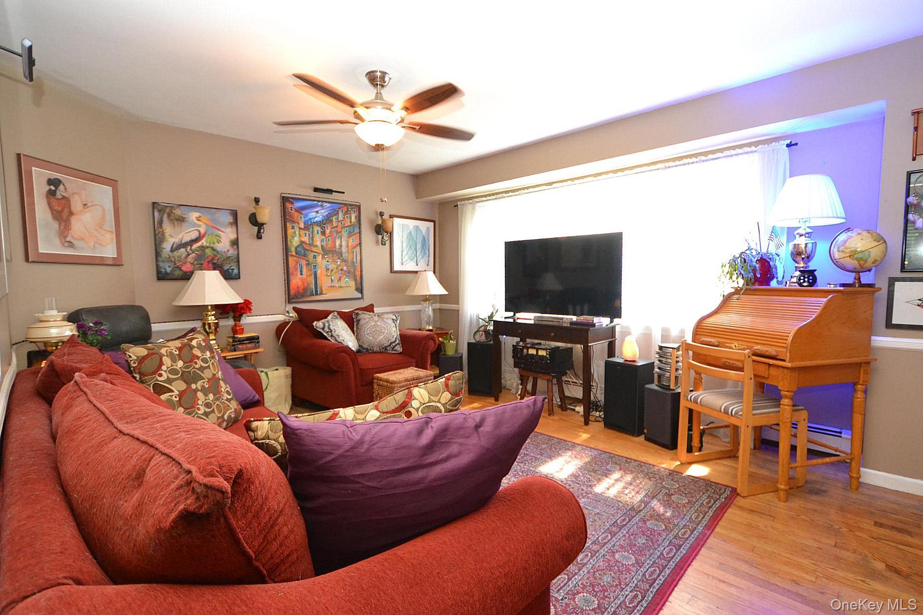 5 Radio Avenue – For Sale photo 5