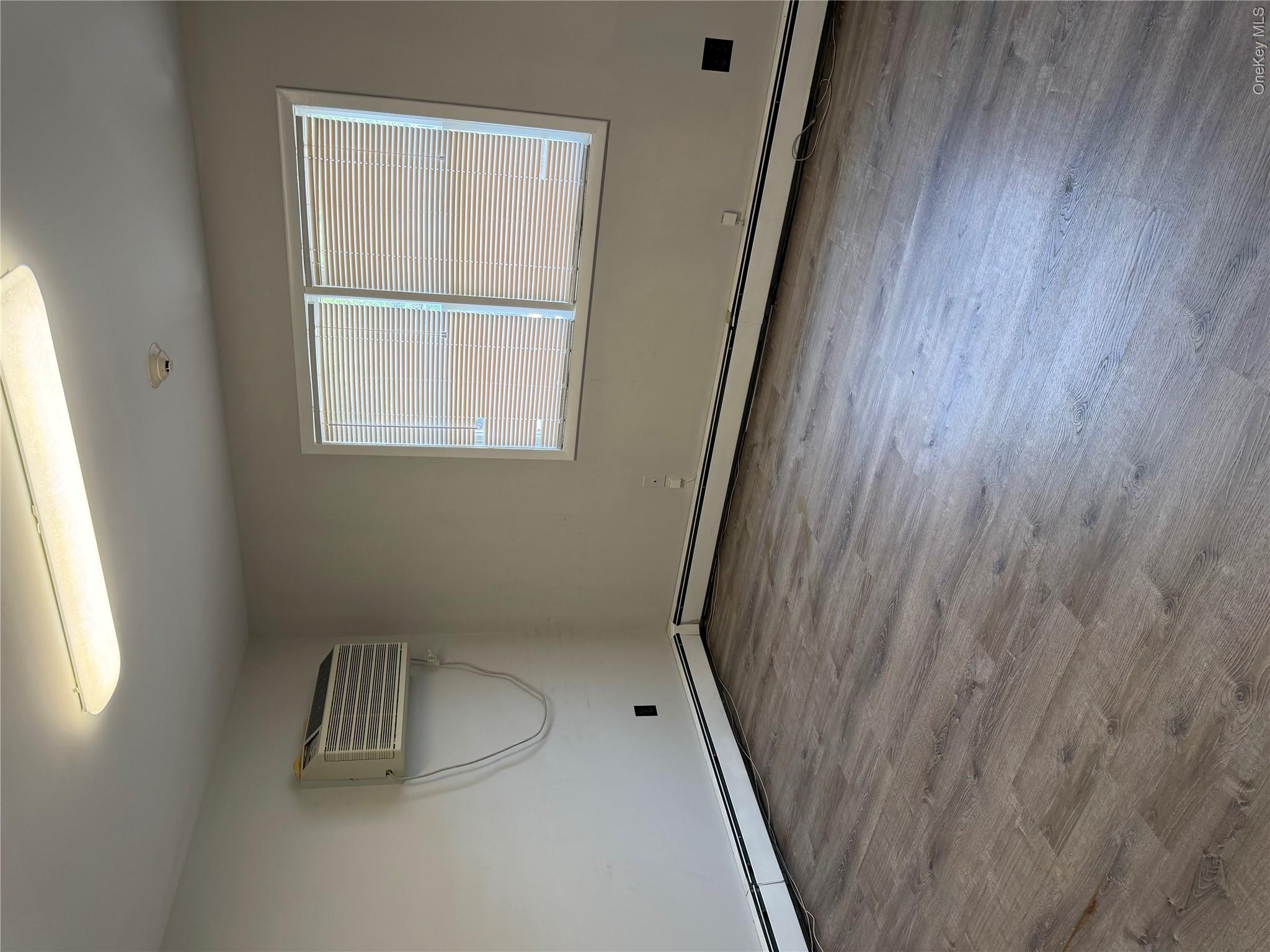 2168 Central Park Avenue – For Rent photo 7