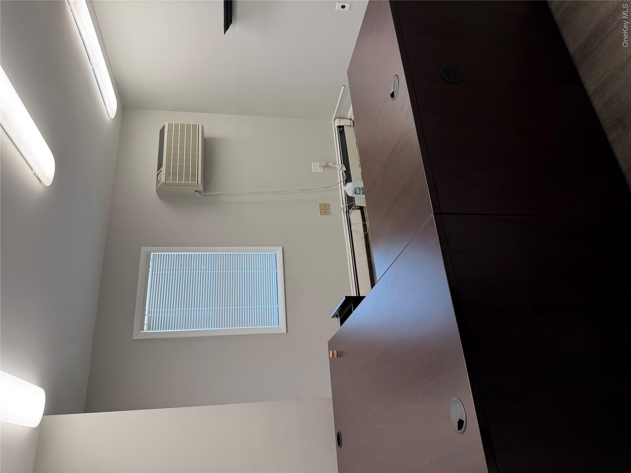 2168 Central Park Avenue – For Rent photo 5
