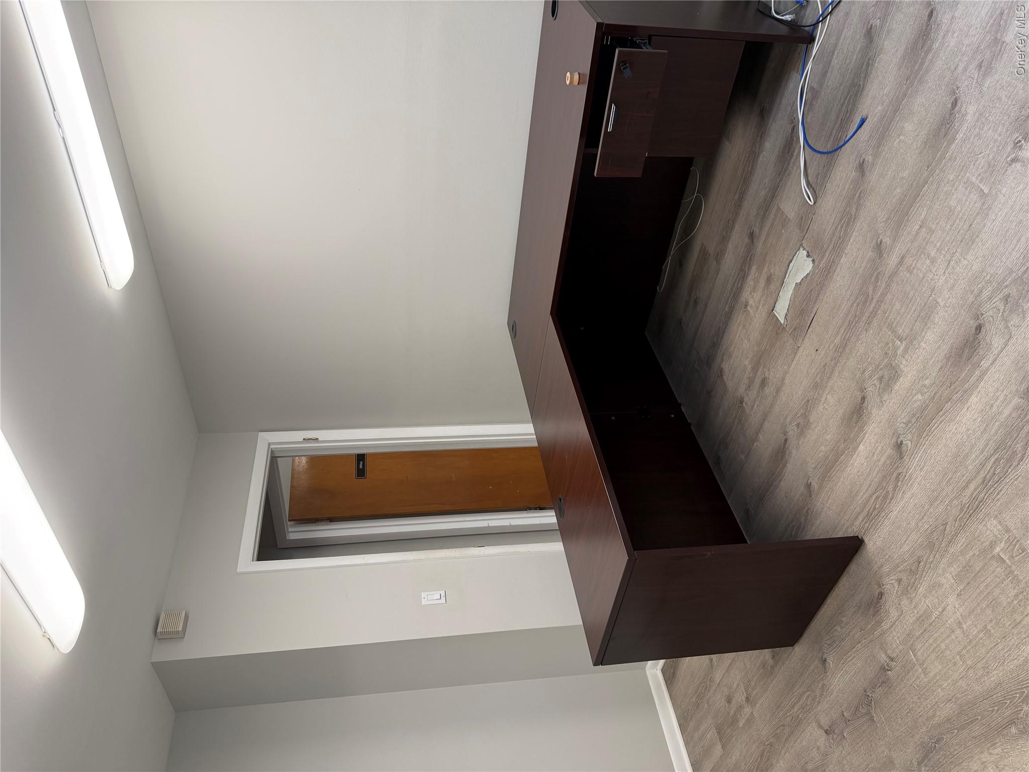 2168 Central Park Avenue – For Rent photo 3