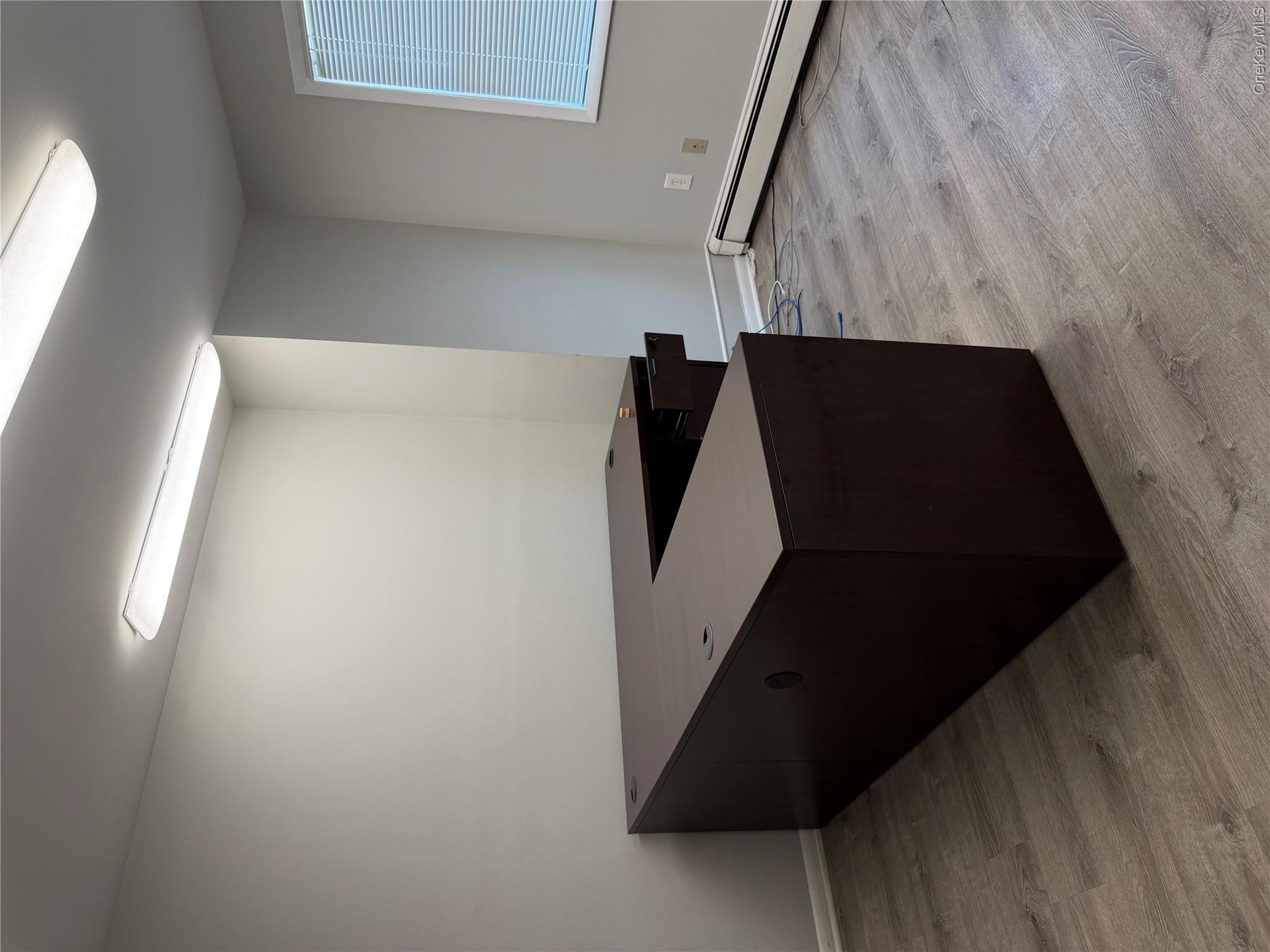 2168 Central Park Avenue – For Rent photo 2