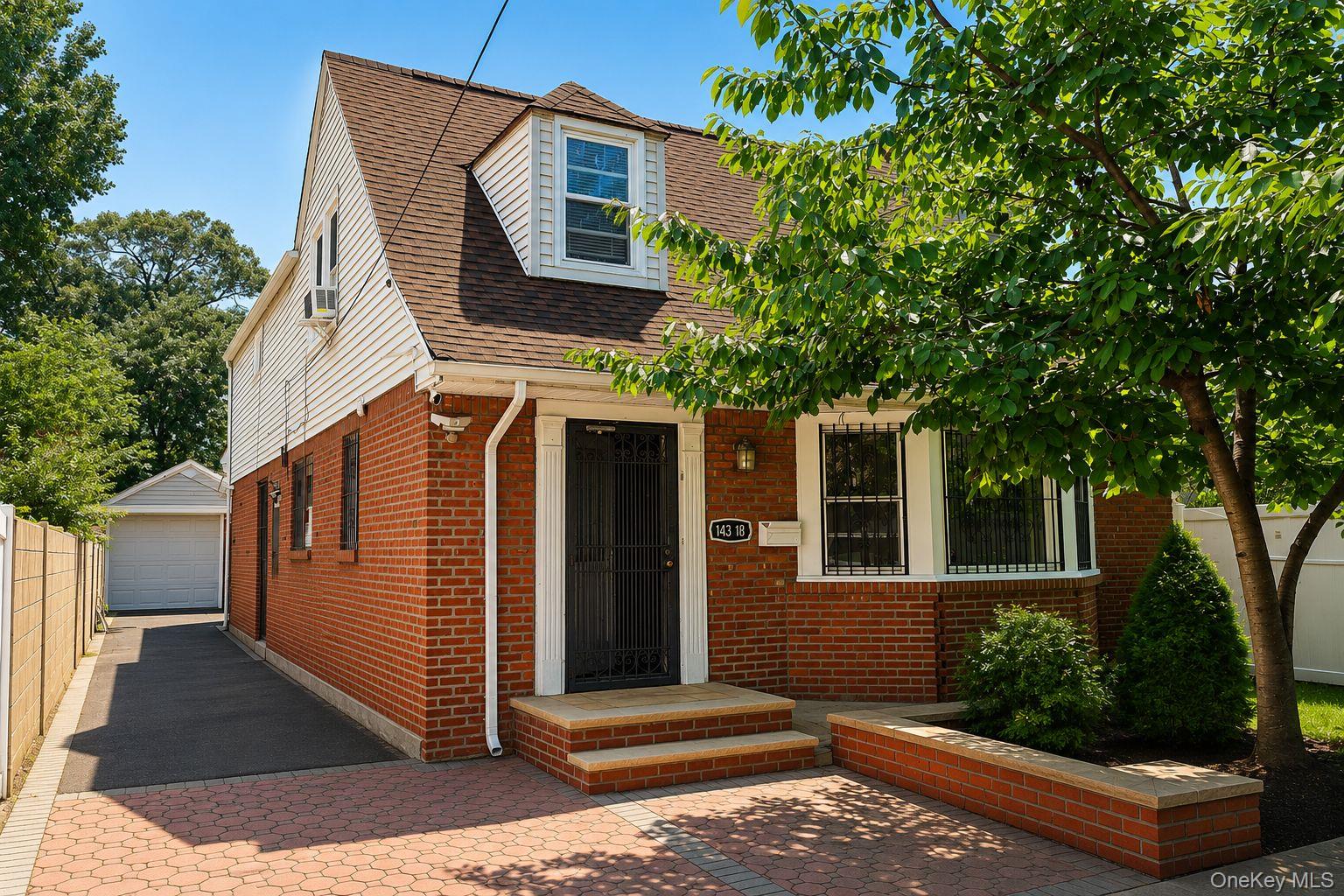 14318 84 Avenue – For Sale