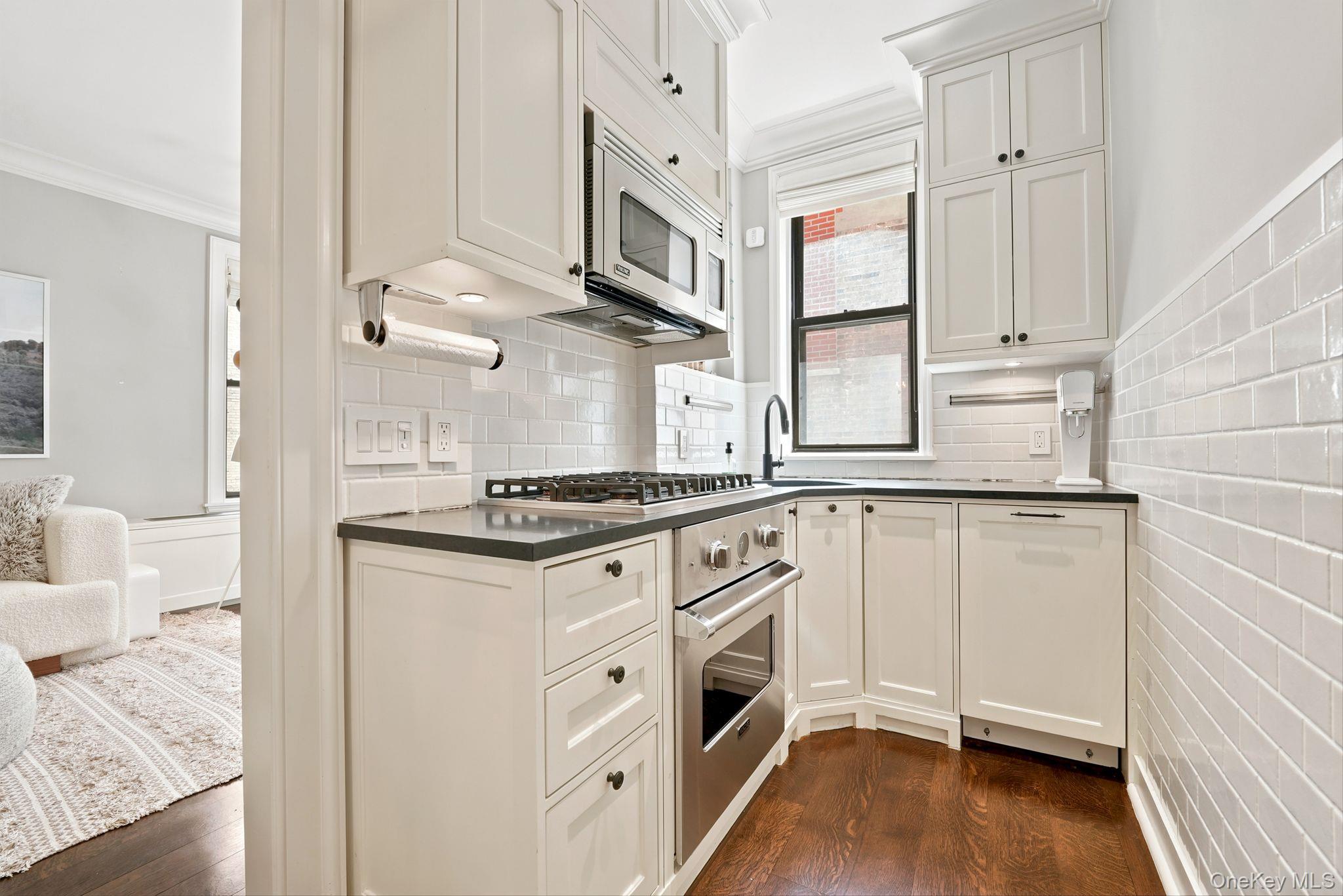 1361 Madison Avenue, Unit 6G photo 17