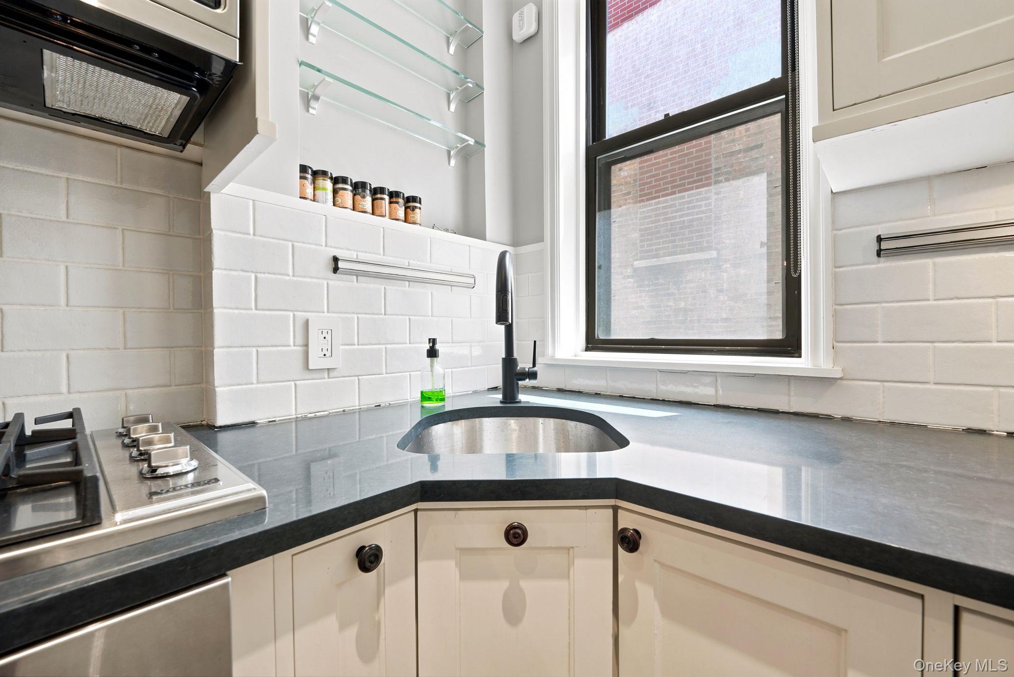 1361 Madison Avenue, Unit 6G photo 19