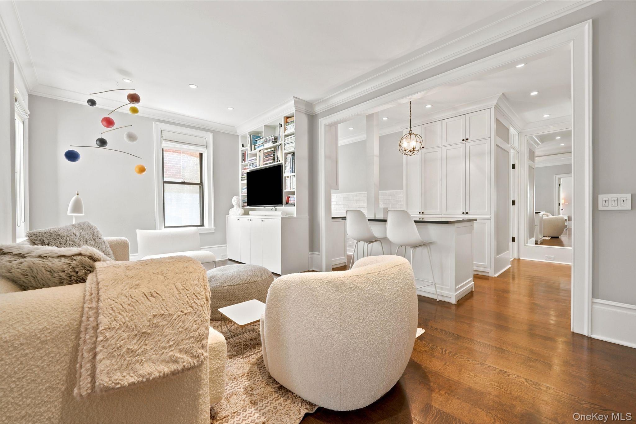 1361 Madison Avenue, Unit 6G photo 14