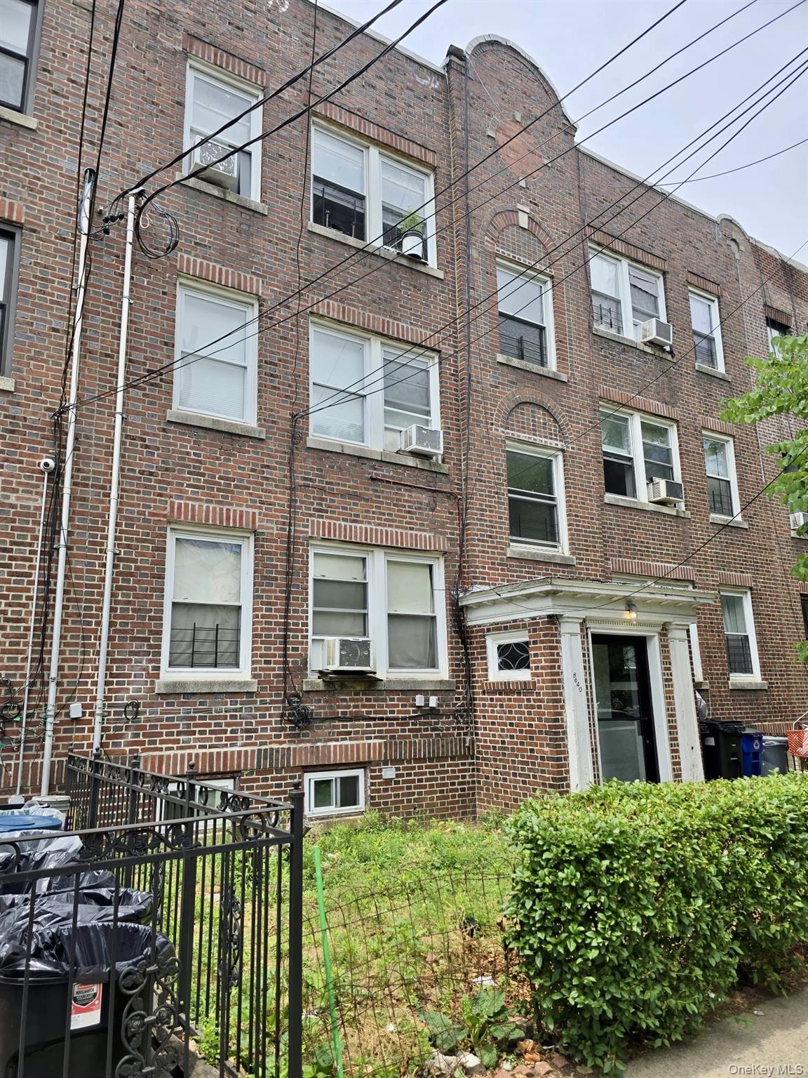 8640 123rd Street – For Sale