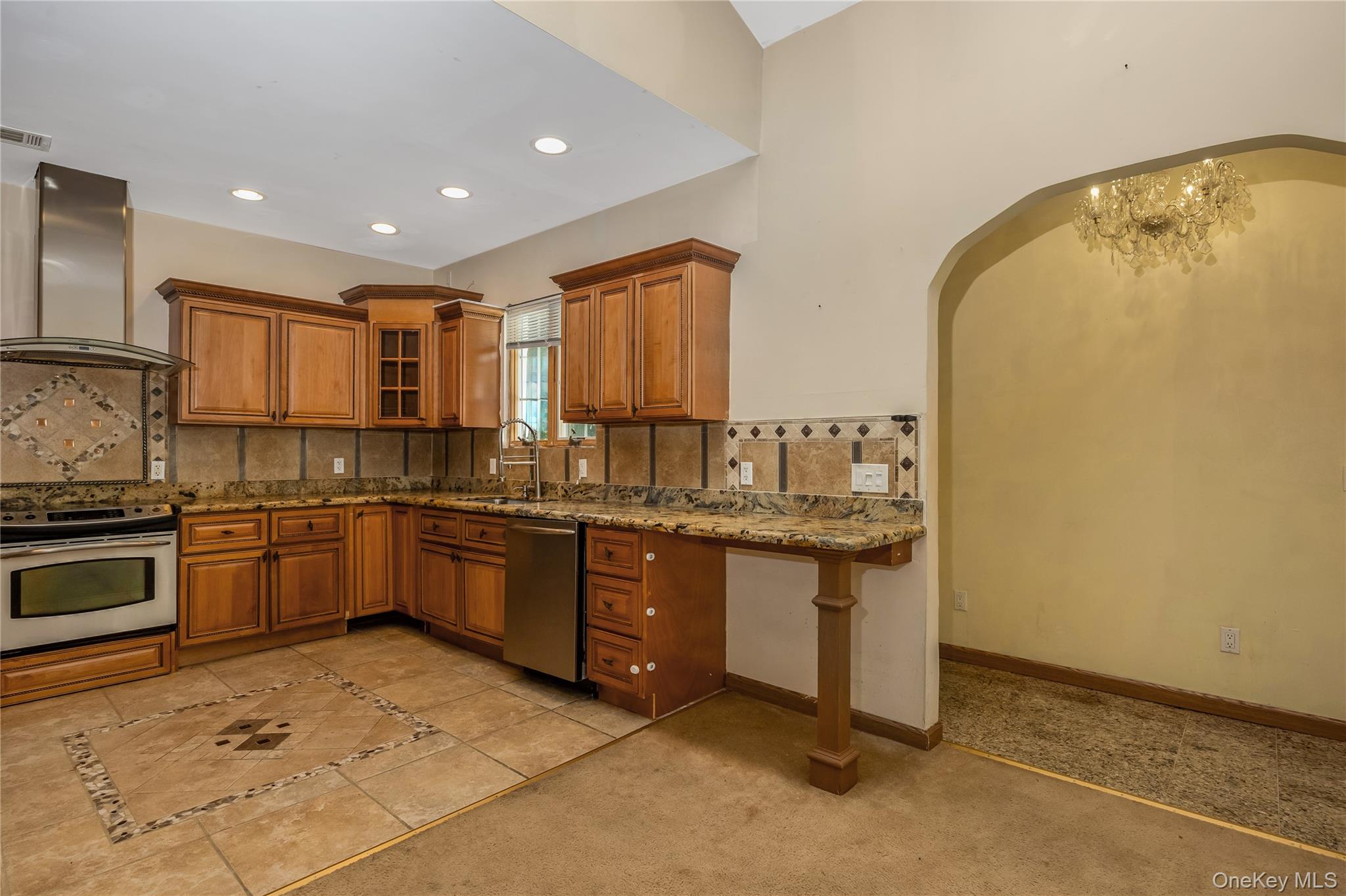 216 Woodbury Road – For Sale photo 21